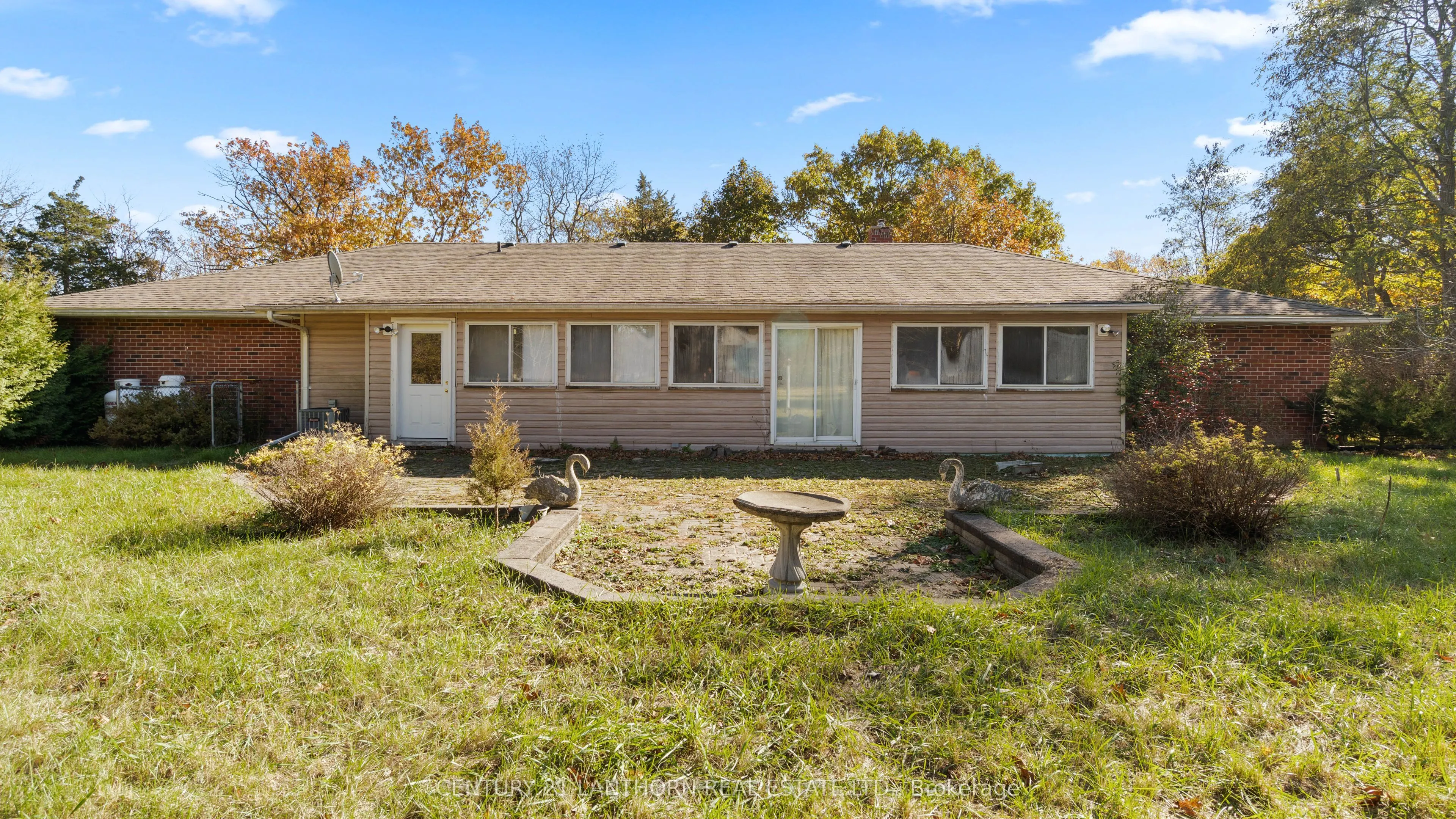 5073 Highway 62 Highway S