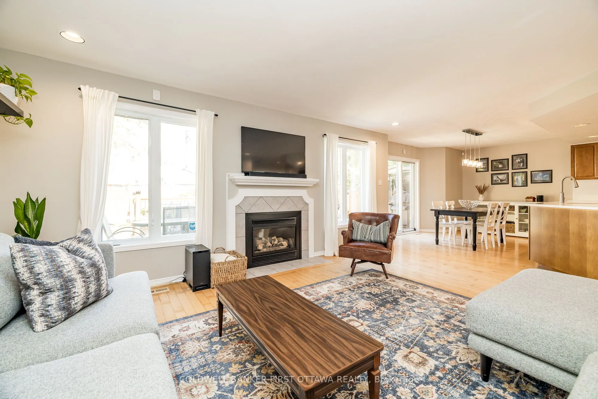 491 MEADOWBREEZE Drive