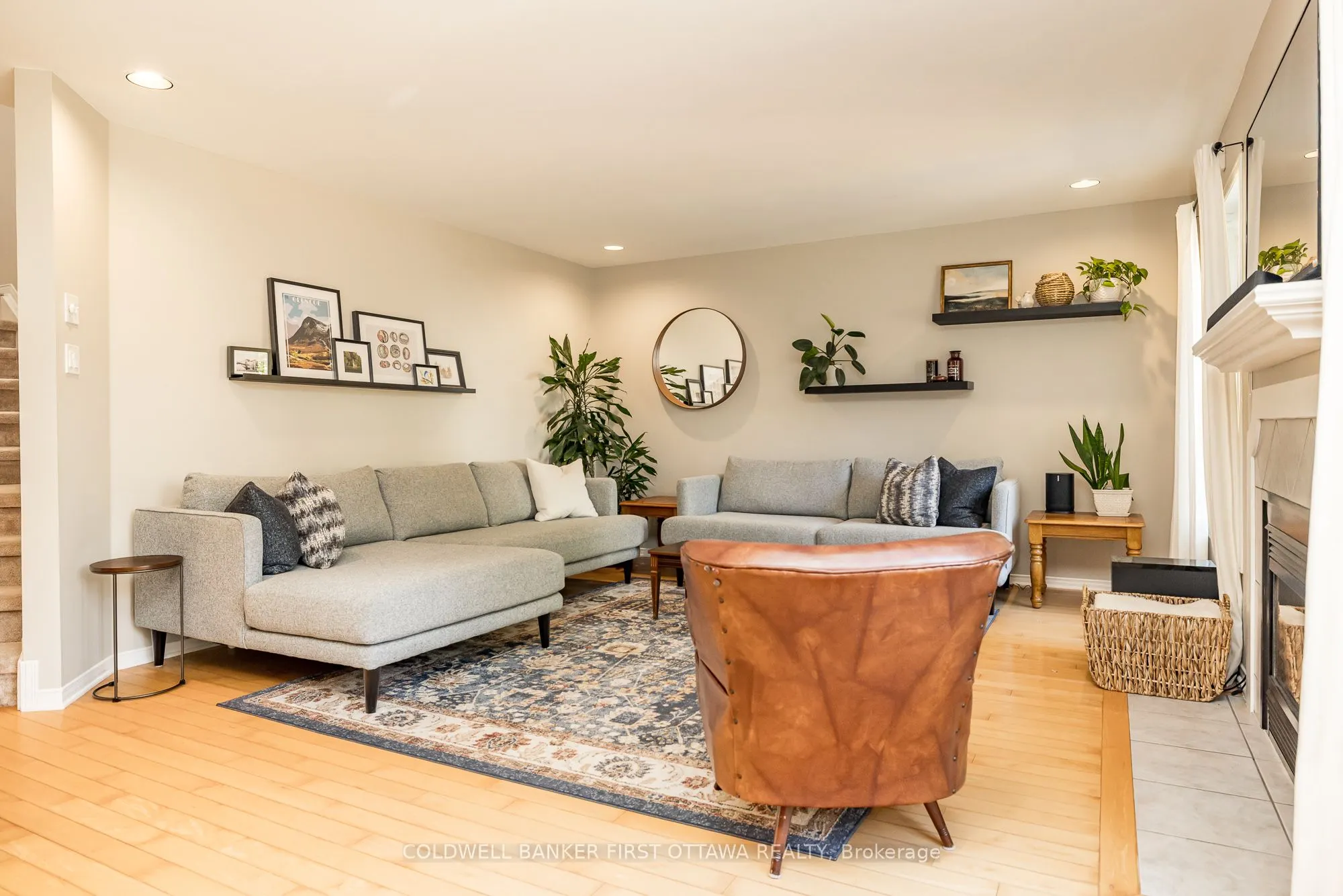 491 MEADOWBREEZE Drive