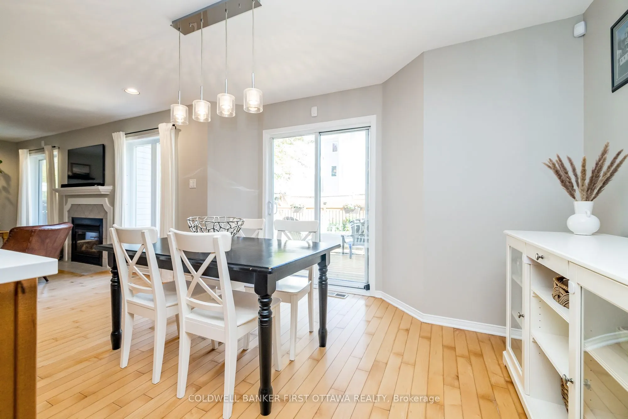 491 MEADOWBREEZE Drive