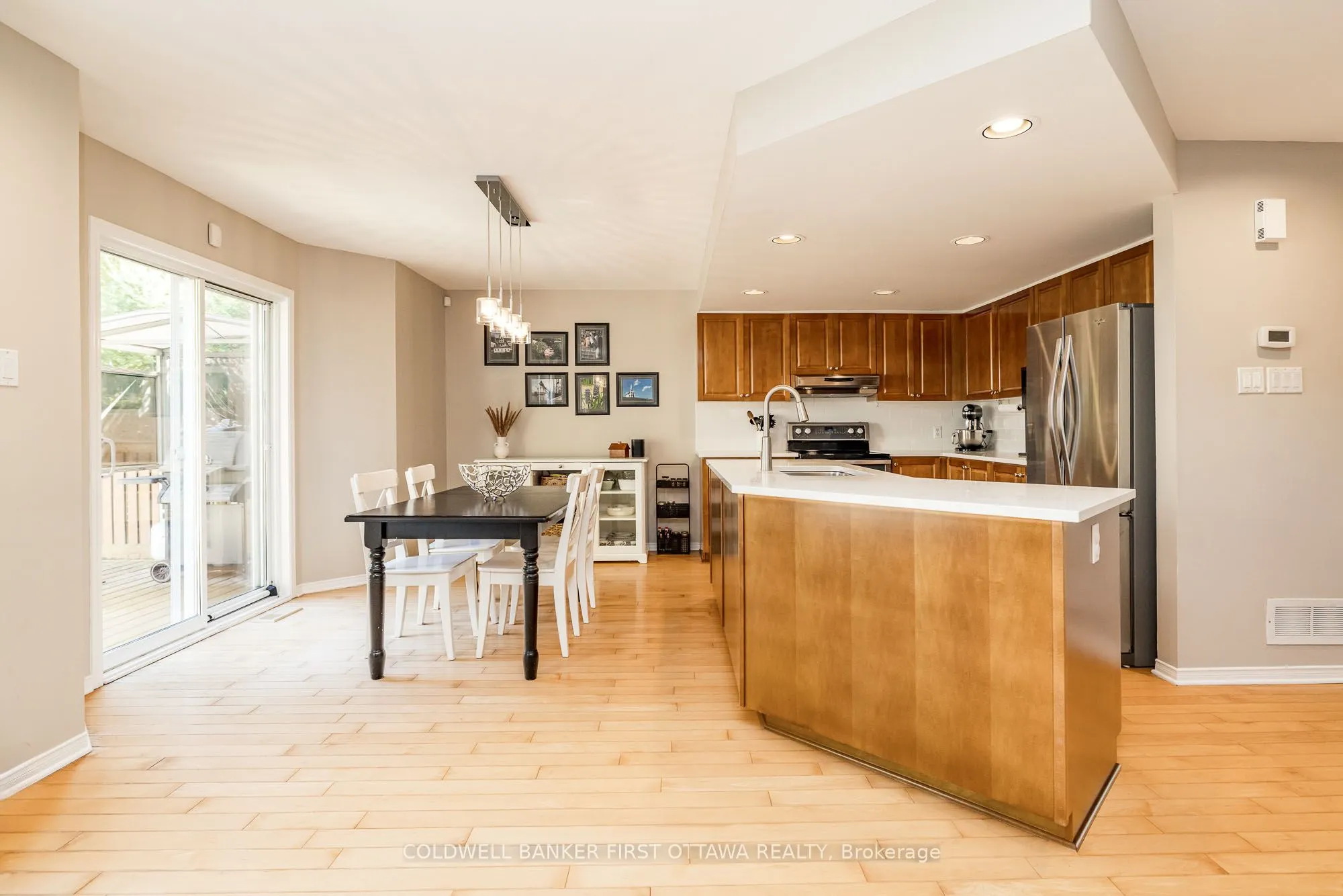 491 MEADOWBREEZE Drive