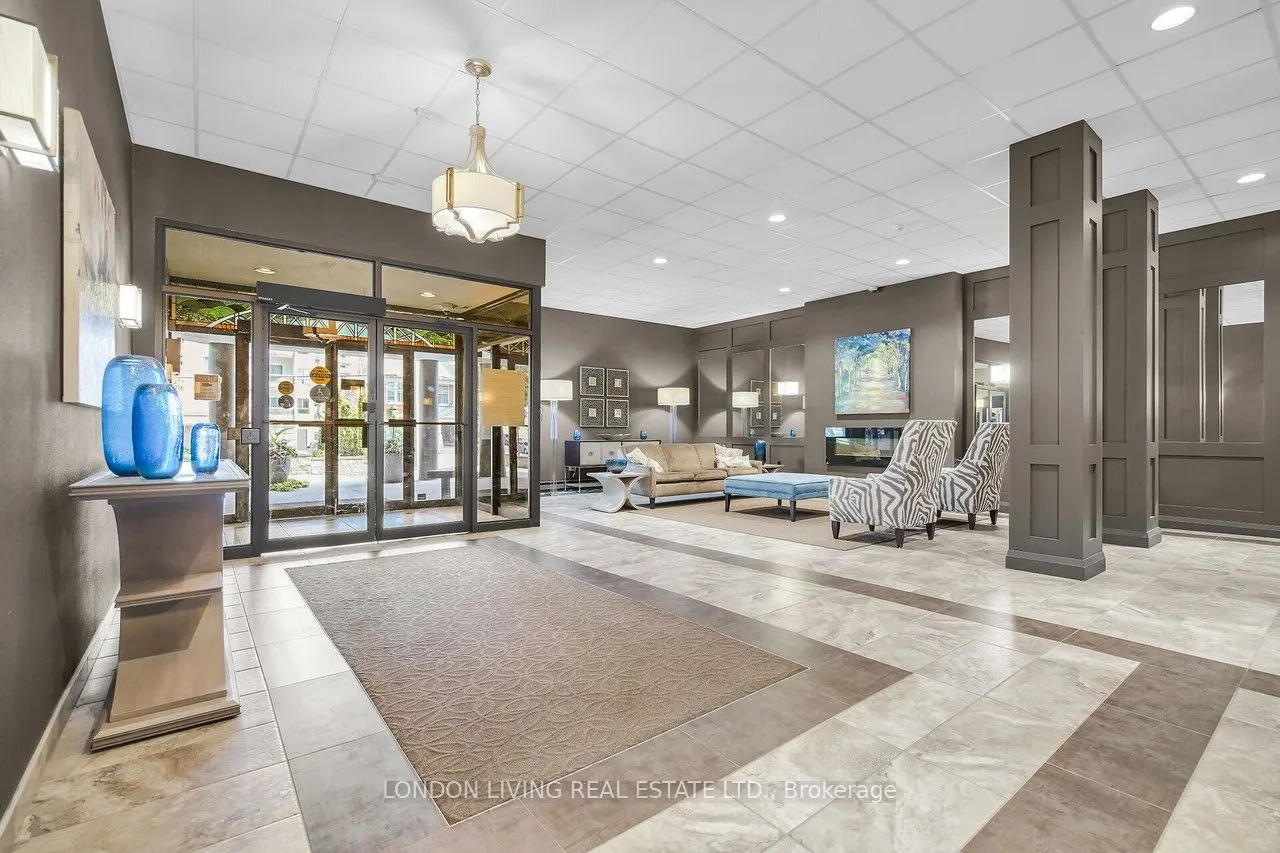 549 Ridout Street N, #604