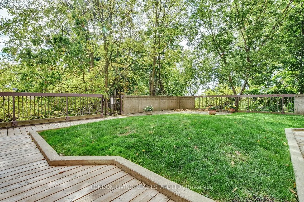 549 Ridout Street N, #604