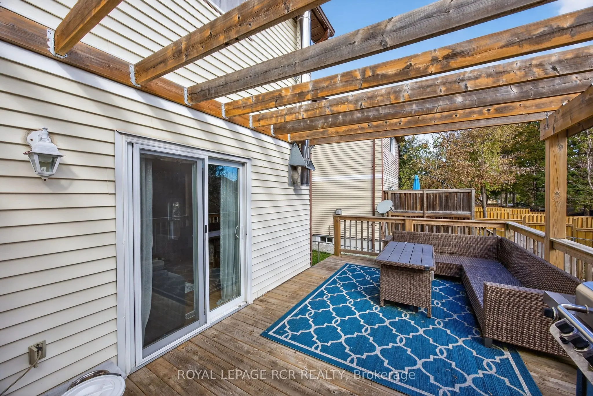 511 Pineview Gardens