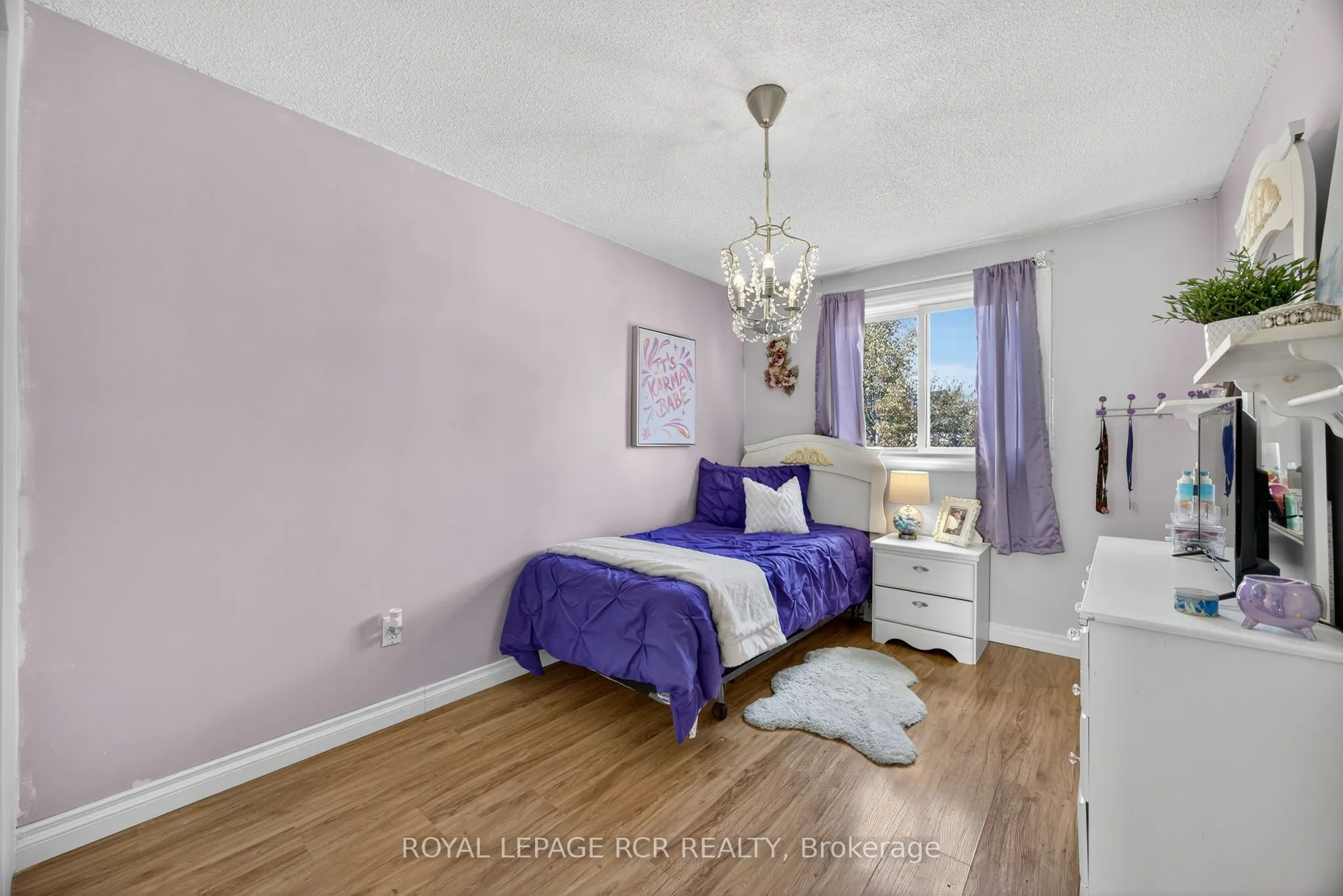 511 Pineview Gardens