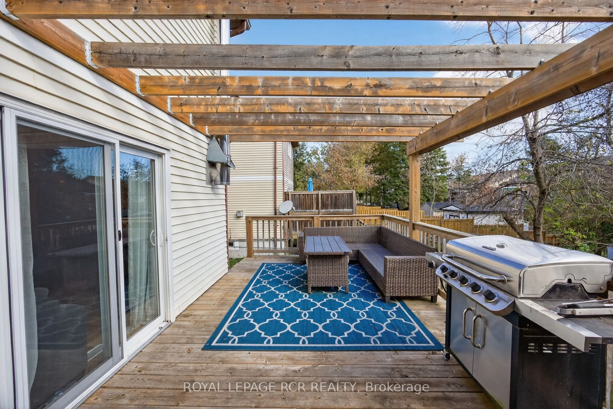 511 Pineview Gardens