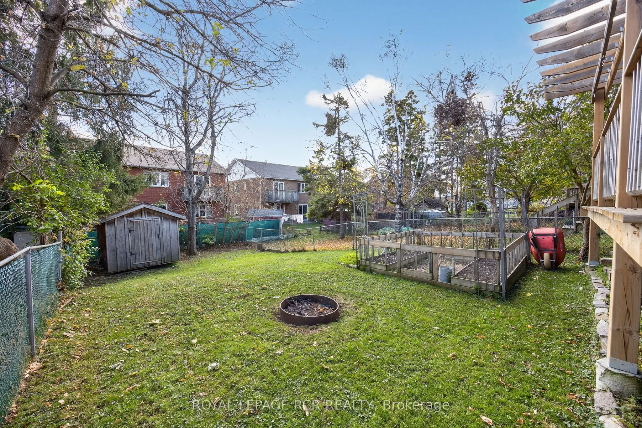 511 Pineview Gardens