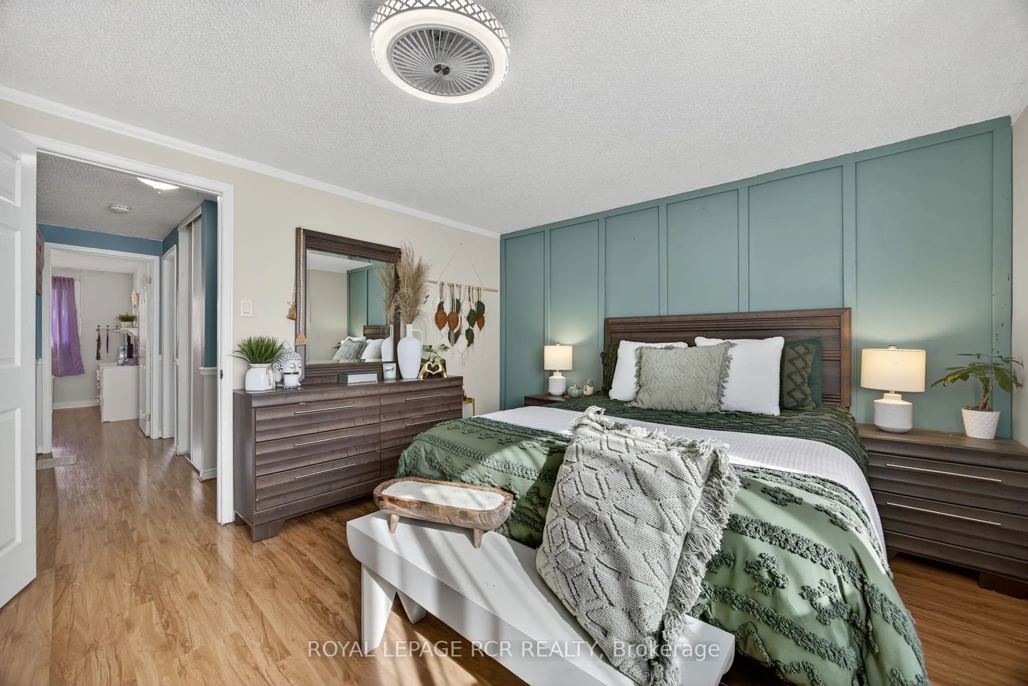 511 Pineview Gardens