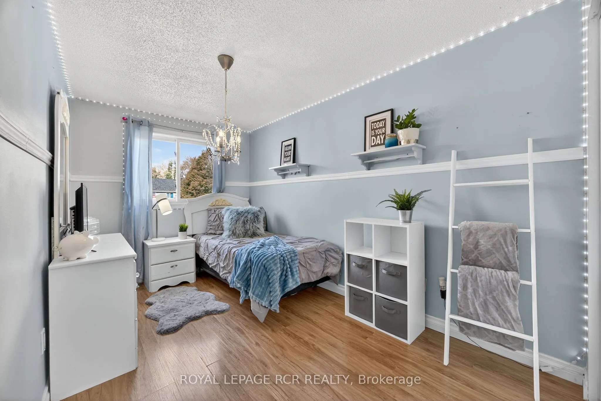 511 Pineview Gardens