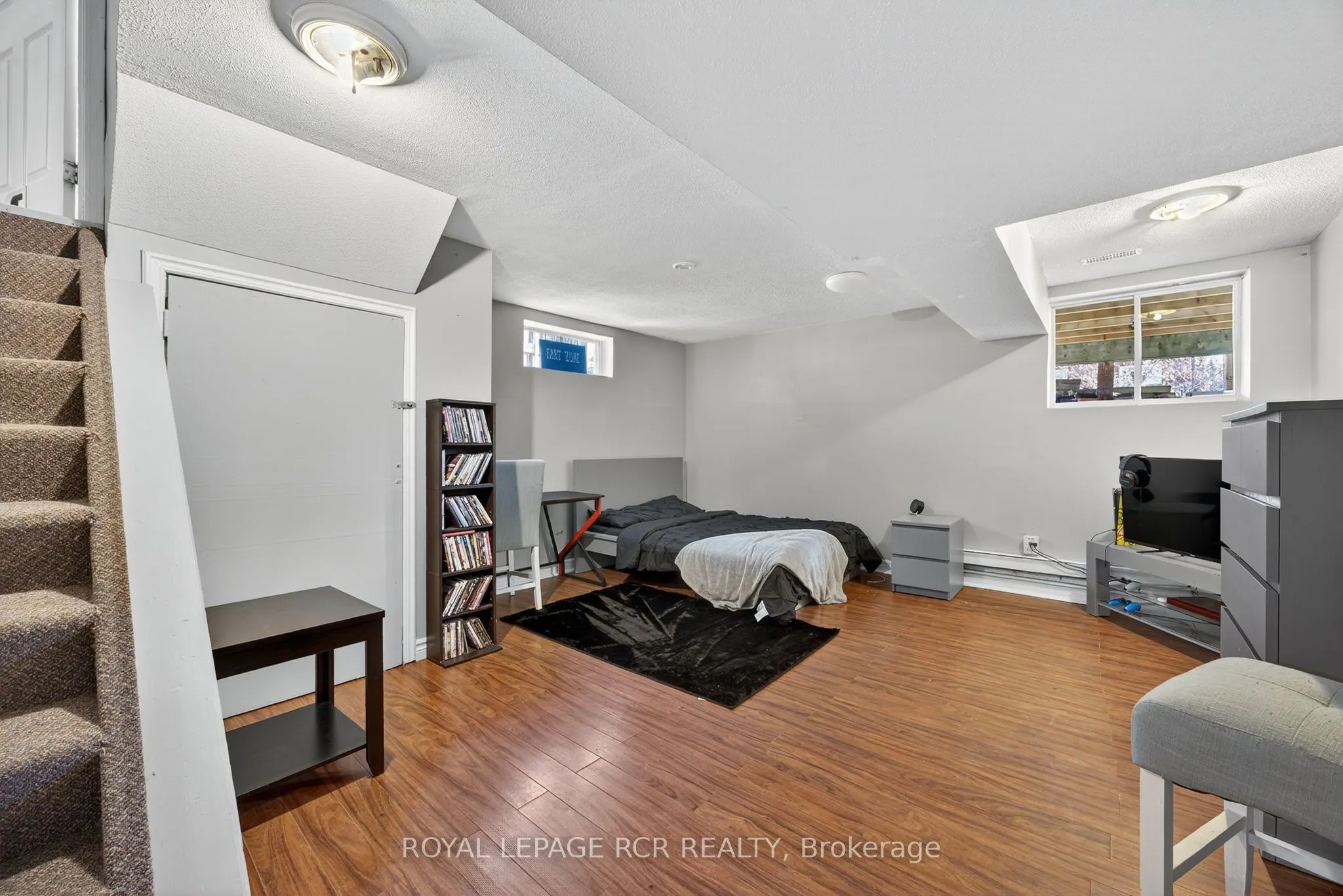 511 Pineview Gardens