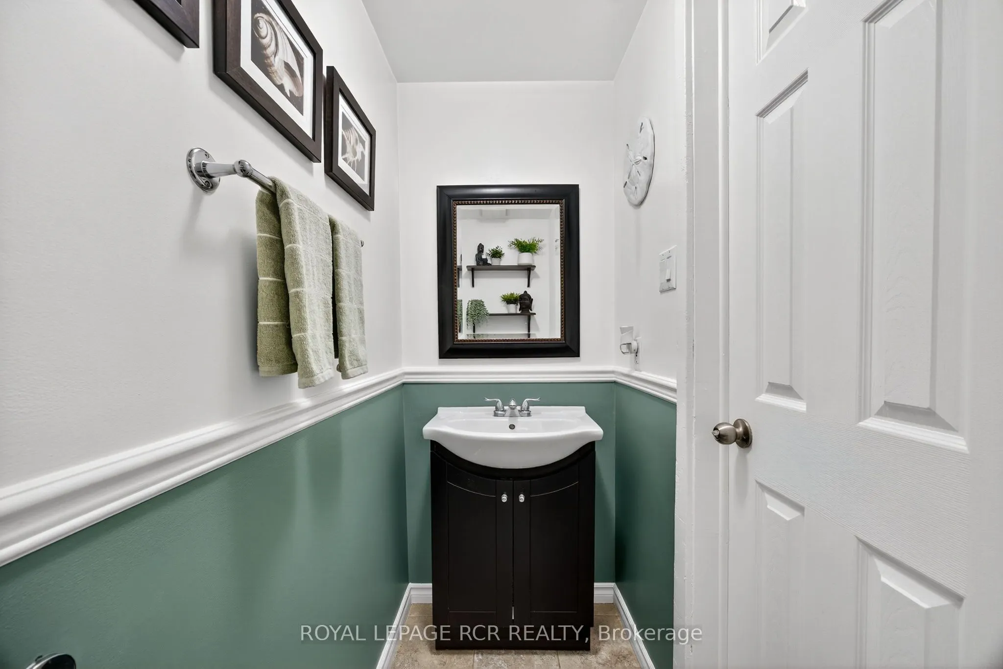 511 Pineview Gardens