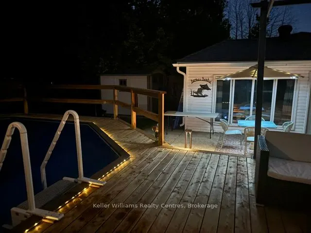 202 Bennett Street W