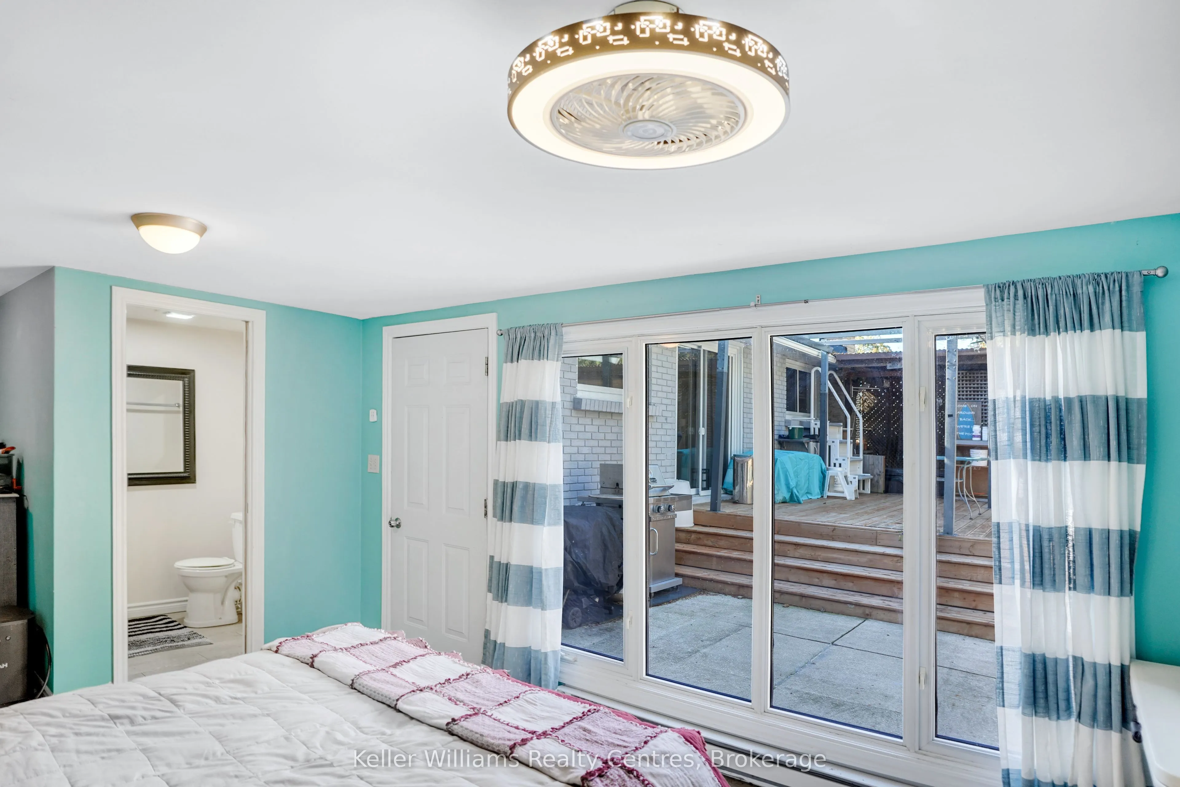 202 Bennett Street W