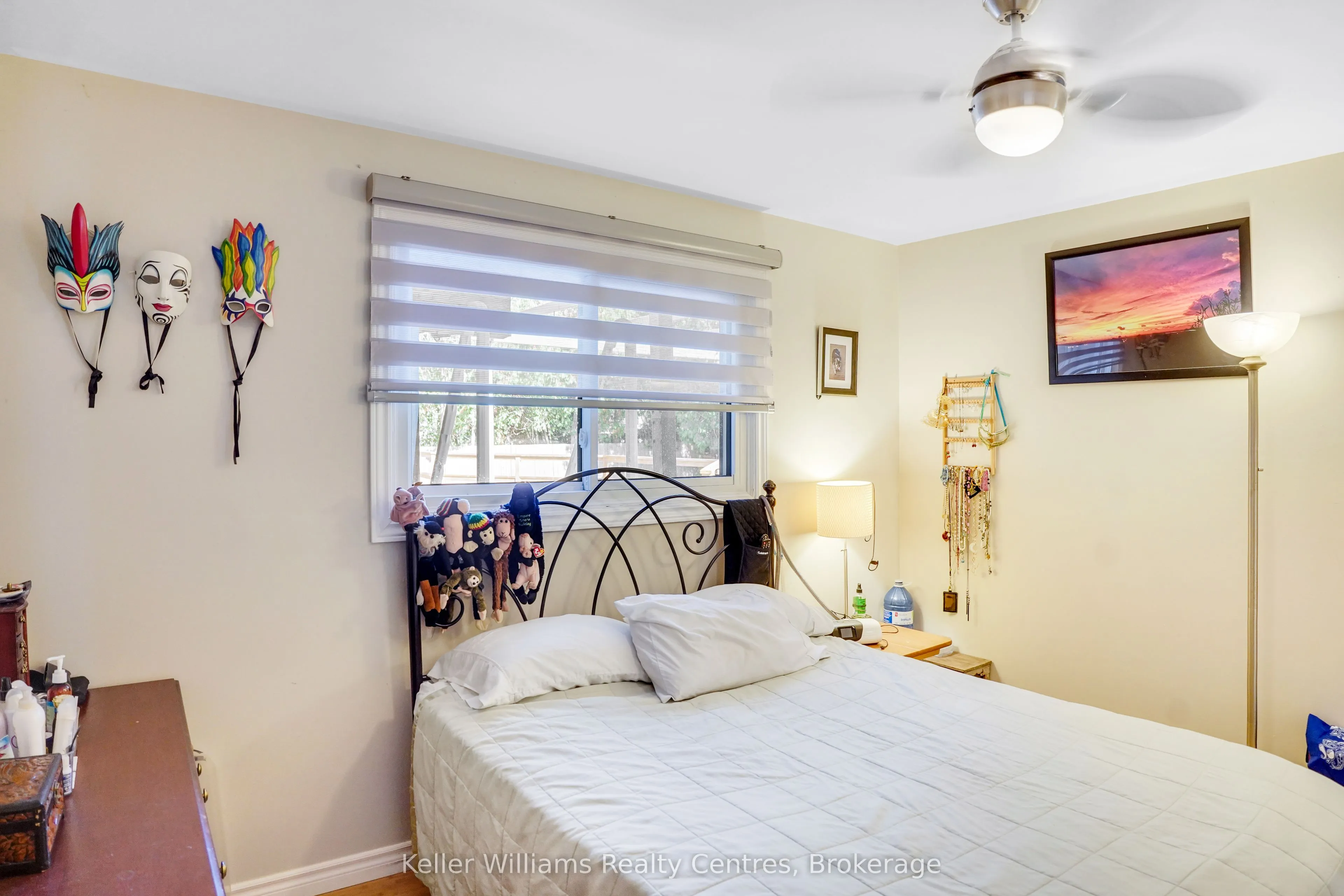 202 Bennett Street W