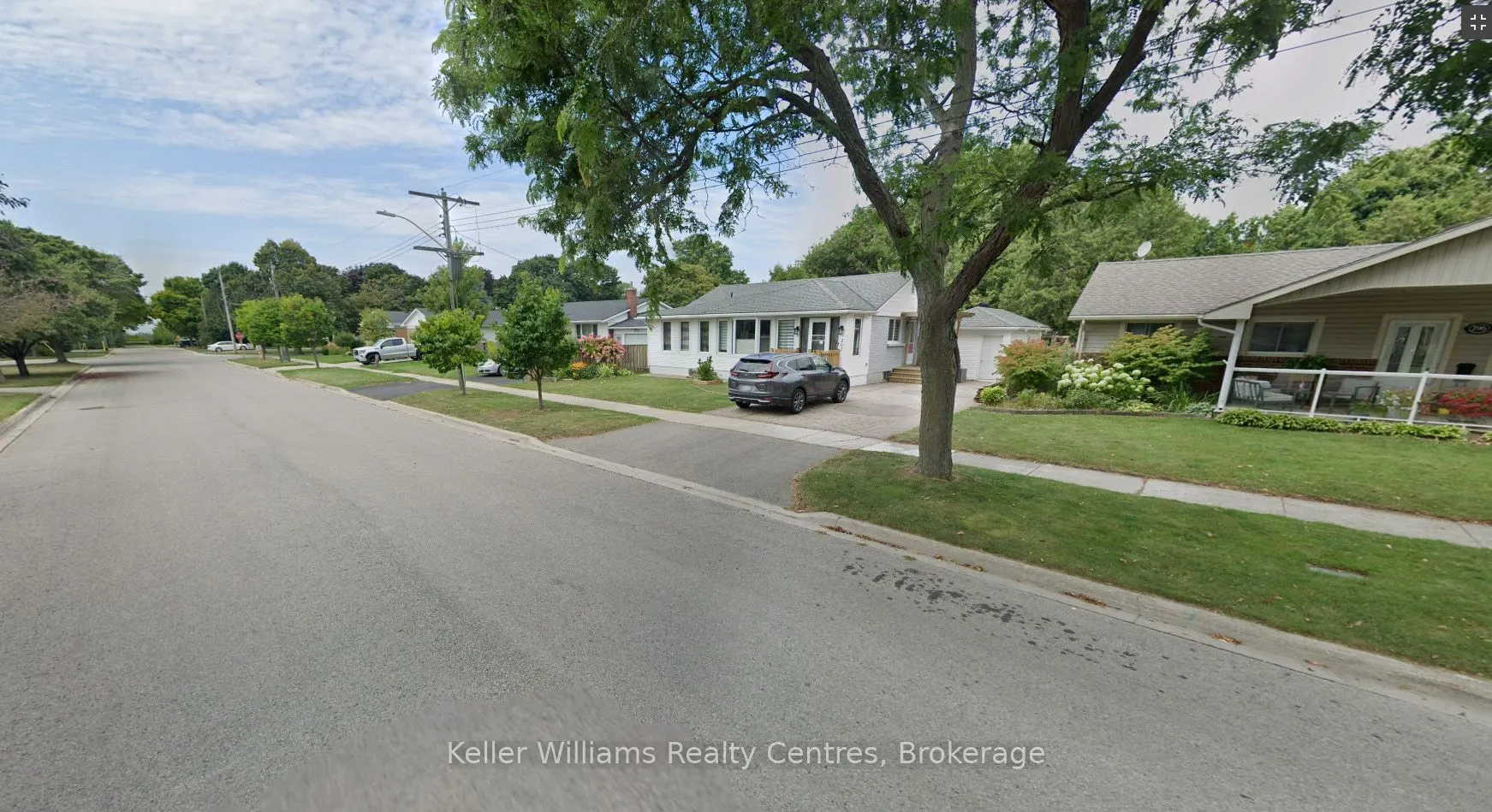 202 Bennett Street W