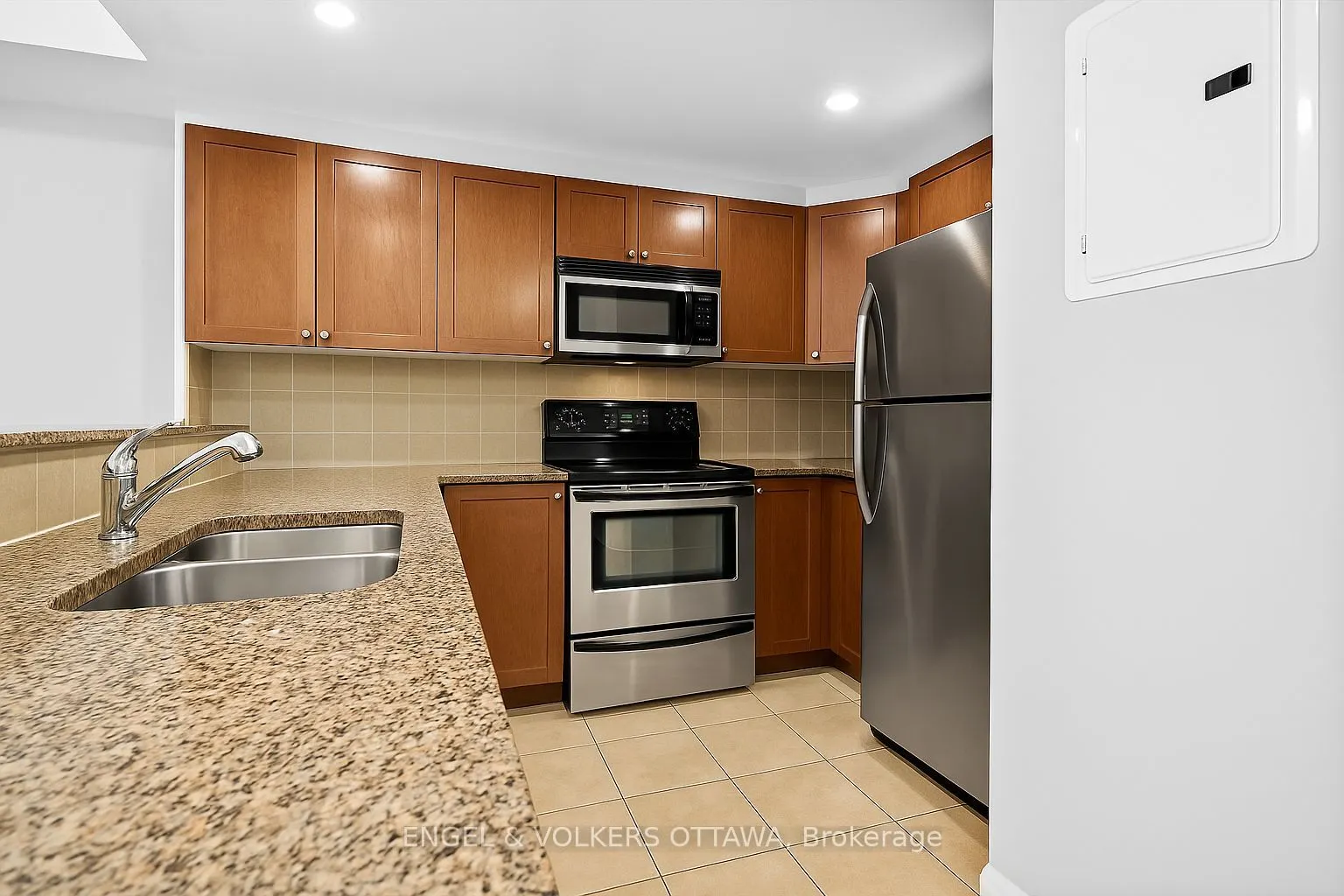 200 BESSERER Street, #409