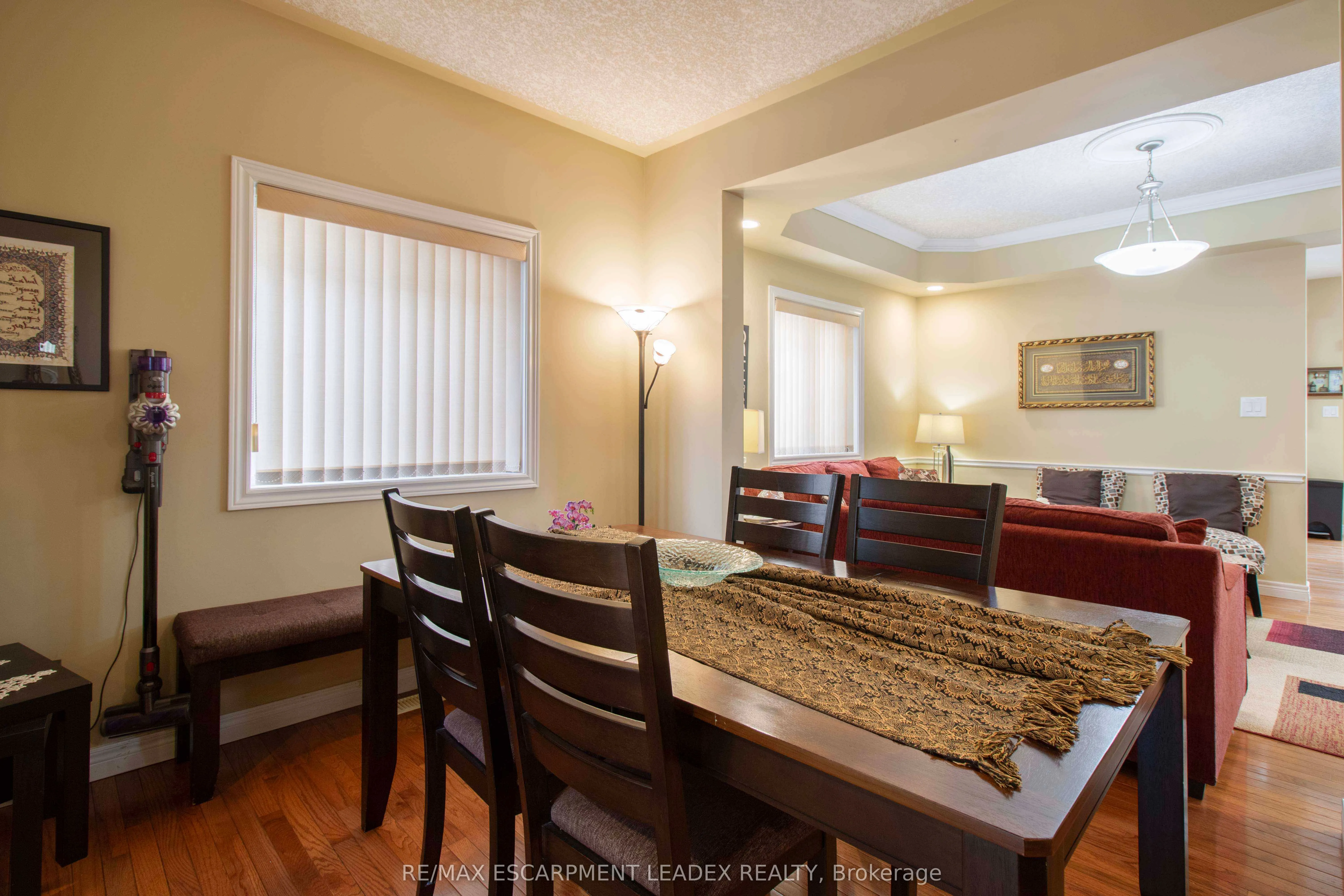 42 Holkham Avenue, #Main