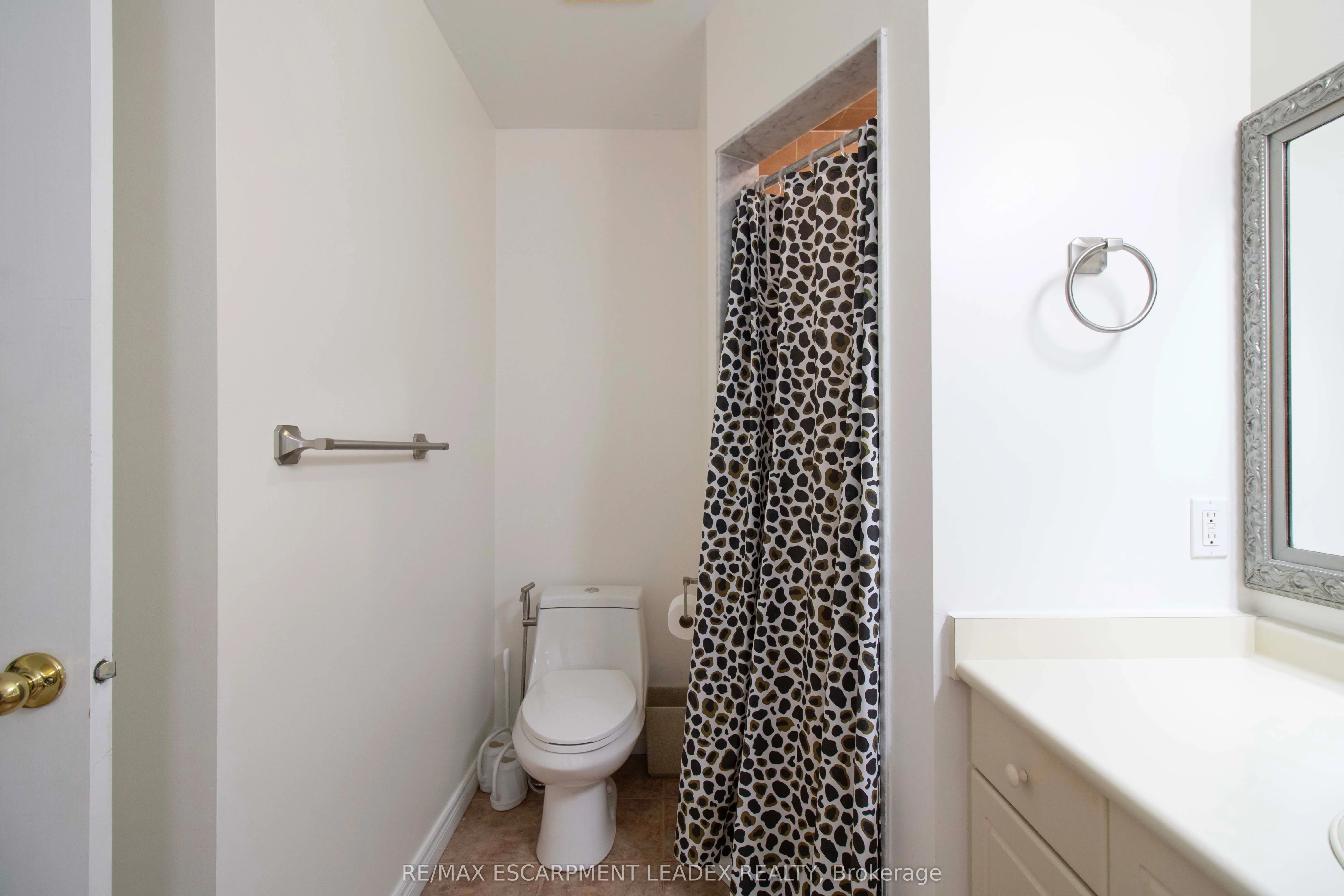 42 Holkham Avenue, #Main