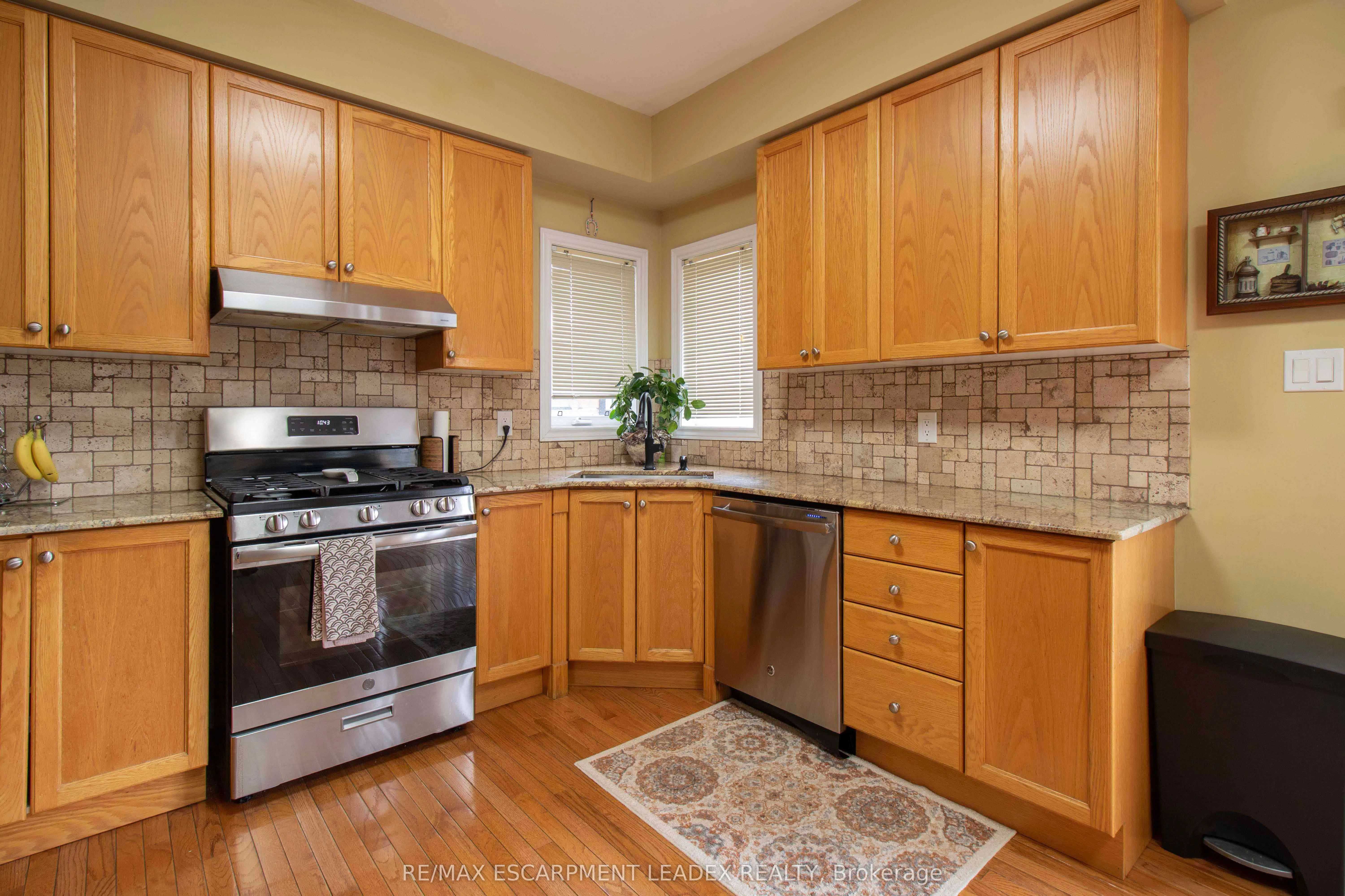 42 Holkham Avenue, #Main