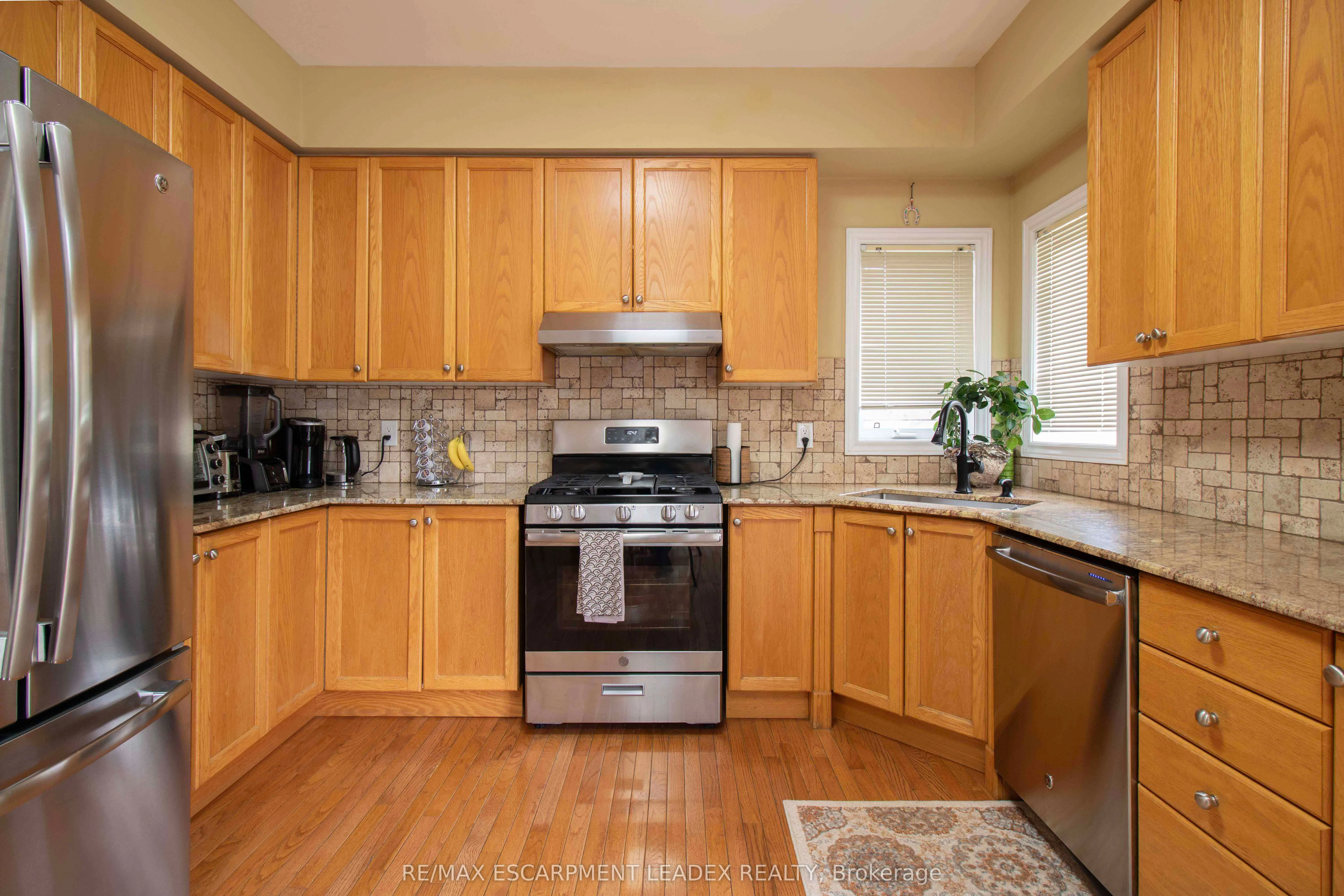 42 Holkham Avenue, #Main