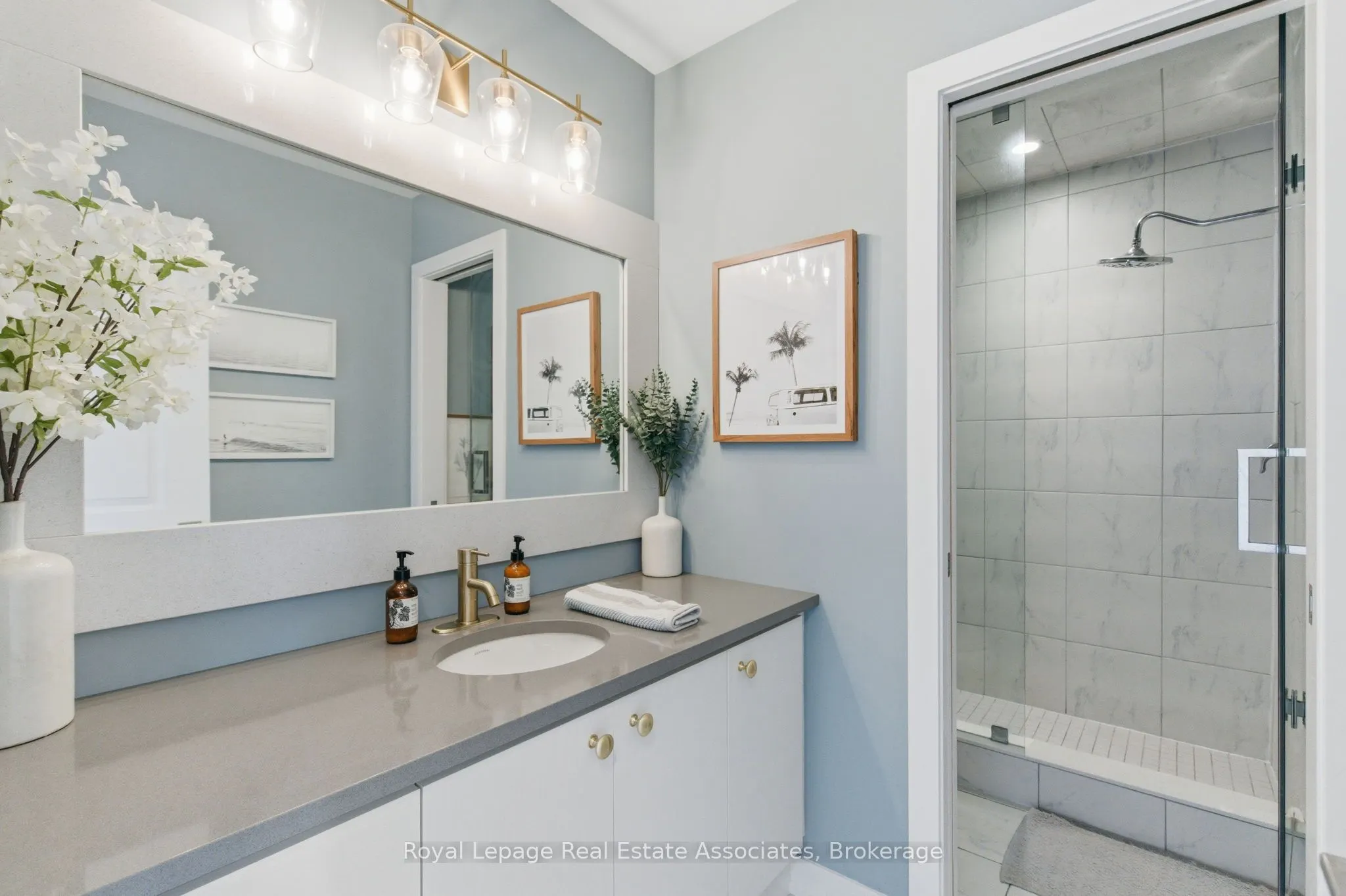 383 Dundas Street E, #7