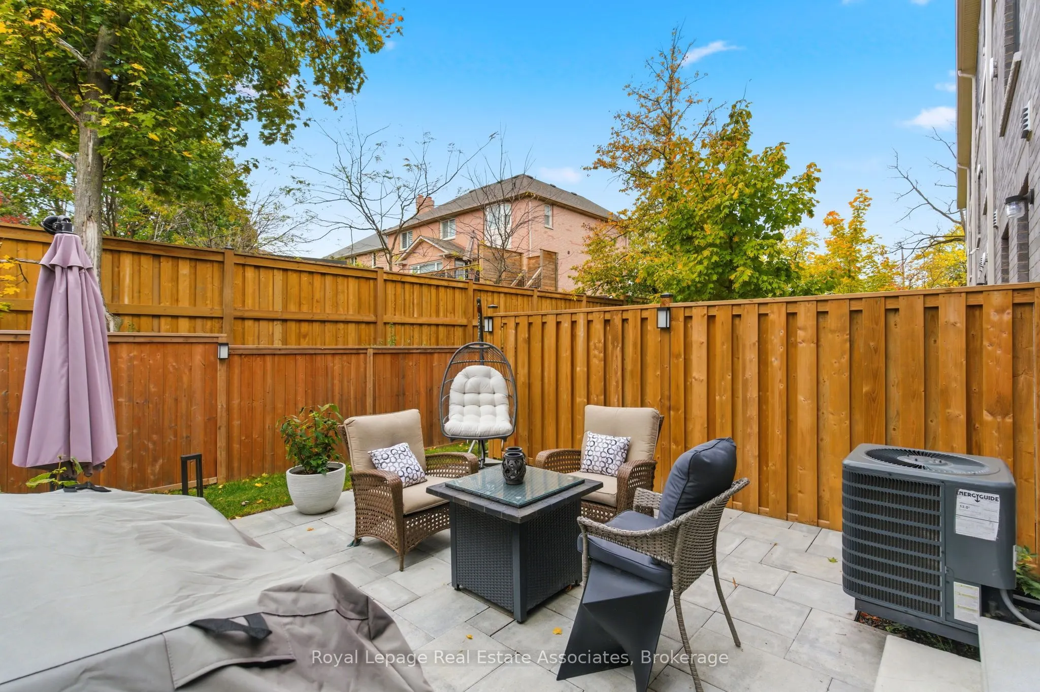 383 Dundas Street E, #7