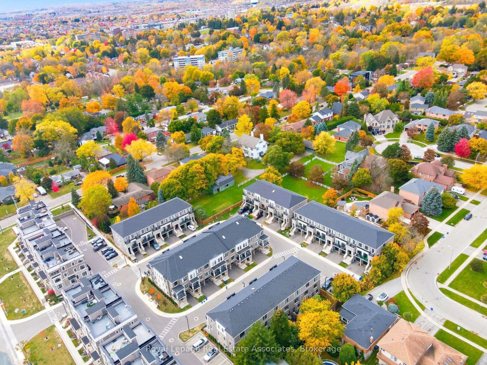 383 Dundas Street E, #7