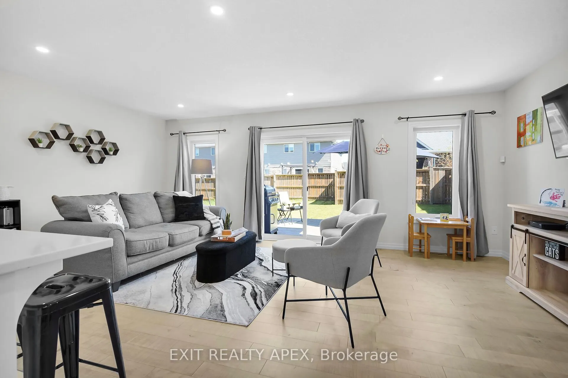 11 Charter Creek Court E