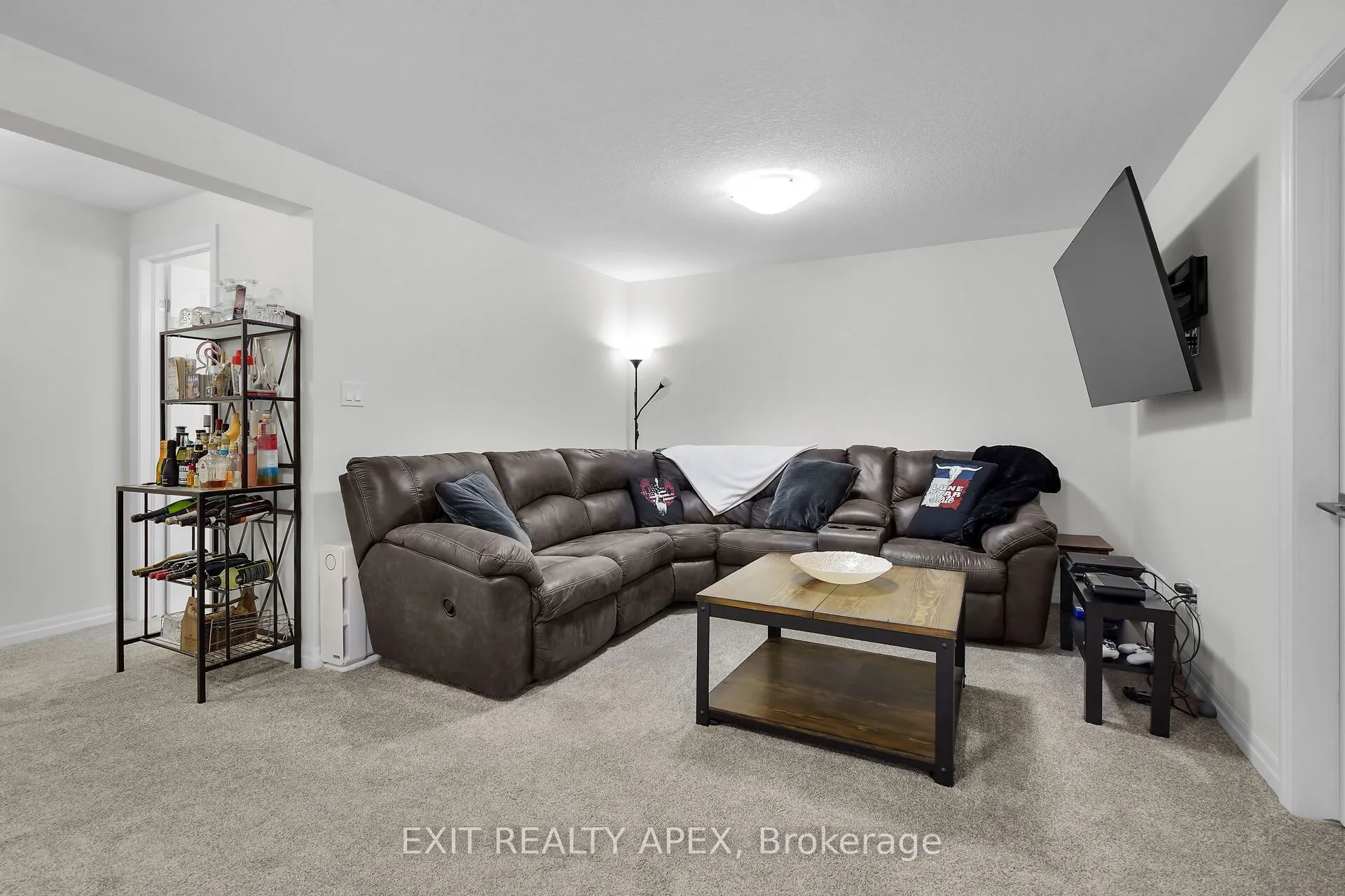 11 Charter Creek Court E