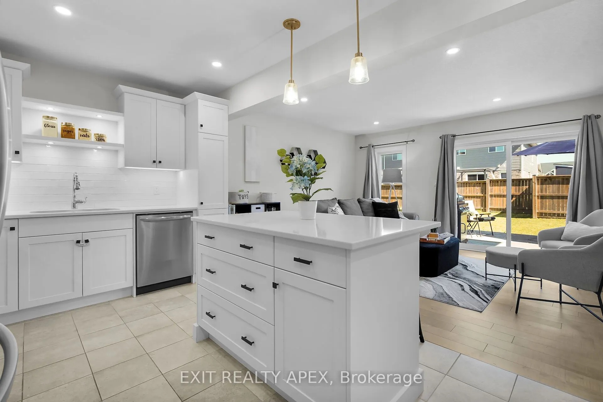 11 Charter Creek Court E