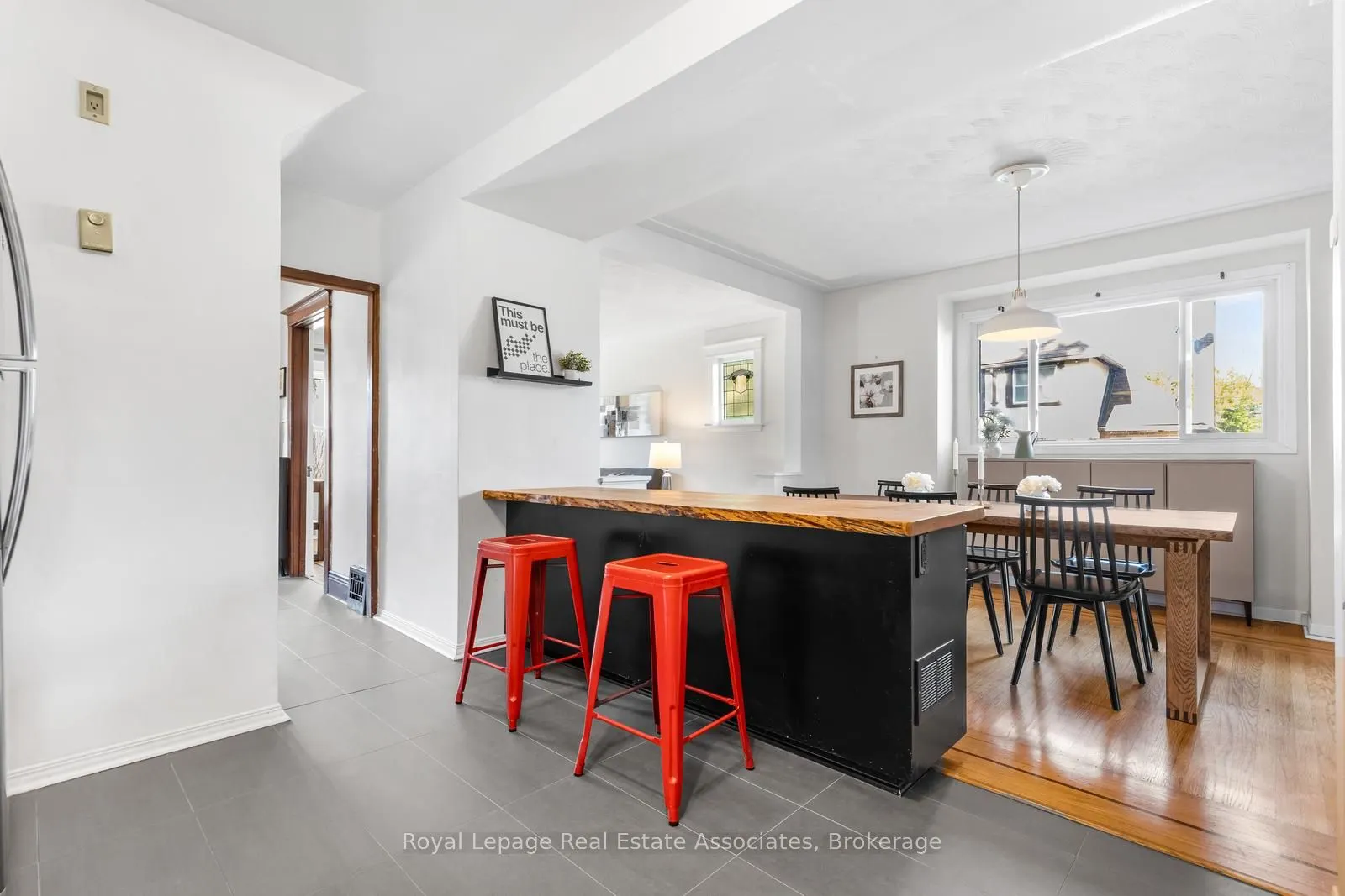 263 Houghton Avenue S