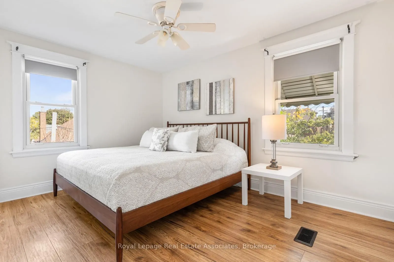 263 Houghton Avenue S