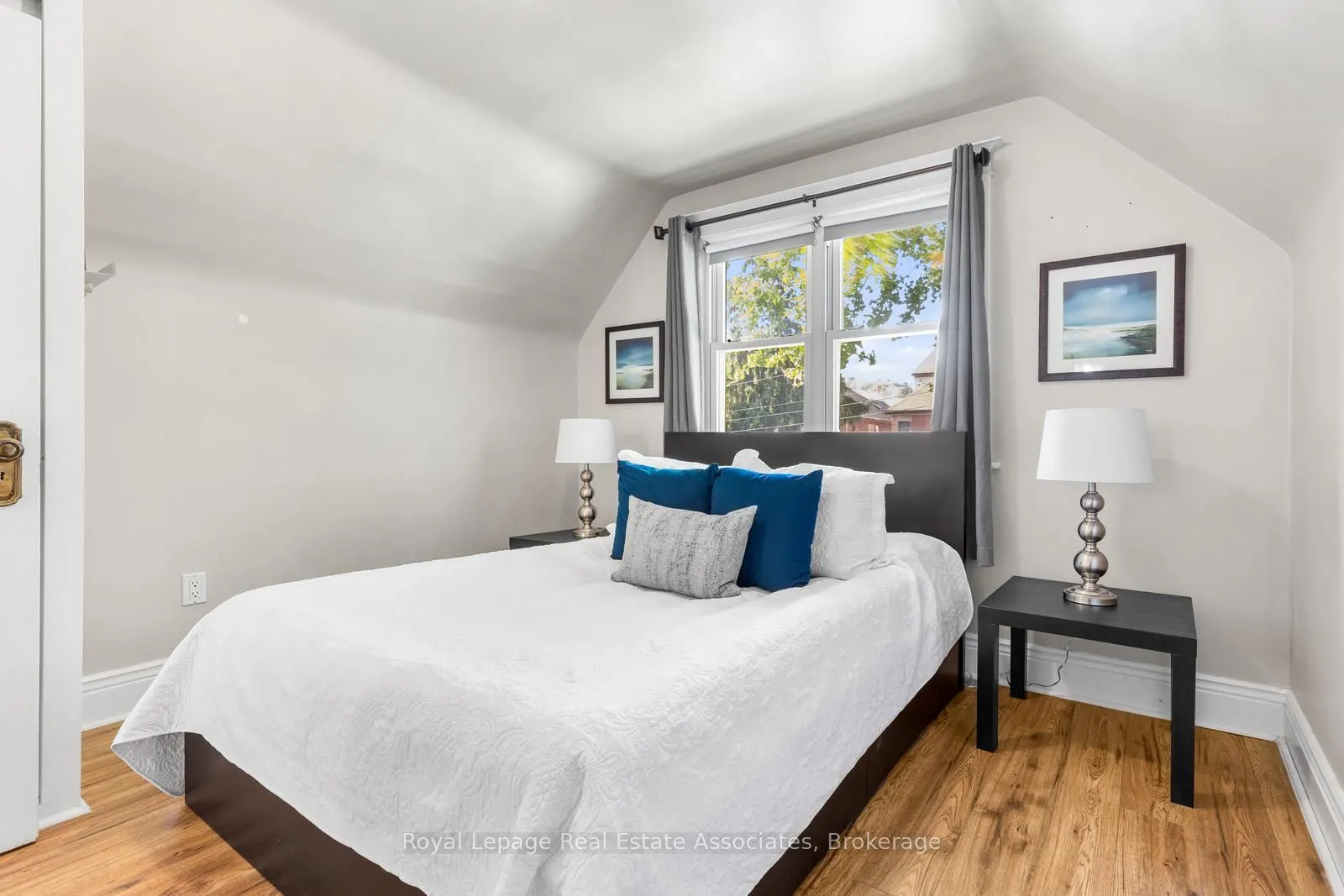 263 Houghton Avenue S