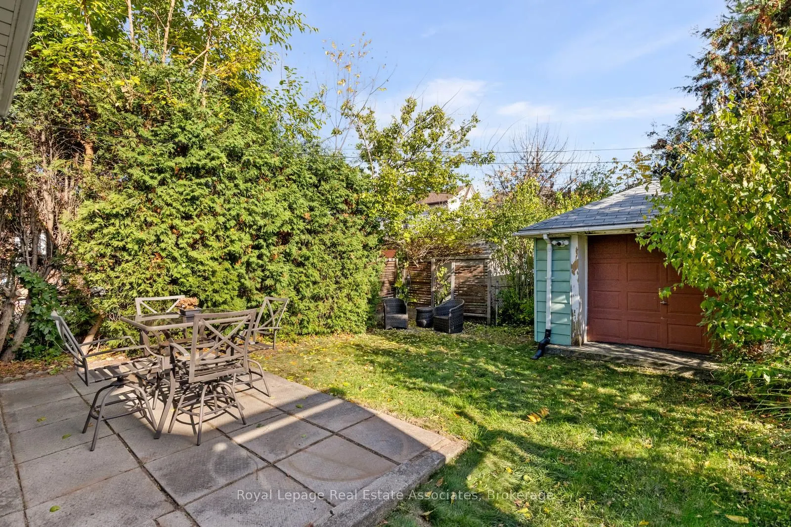 263 Houghton Avenue S