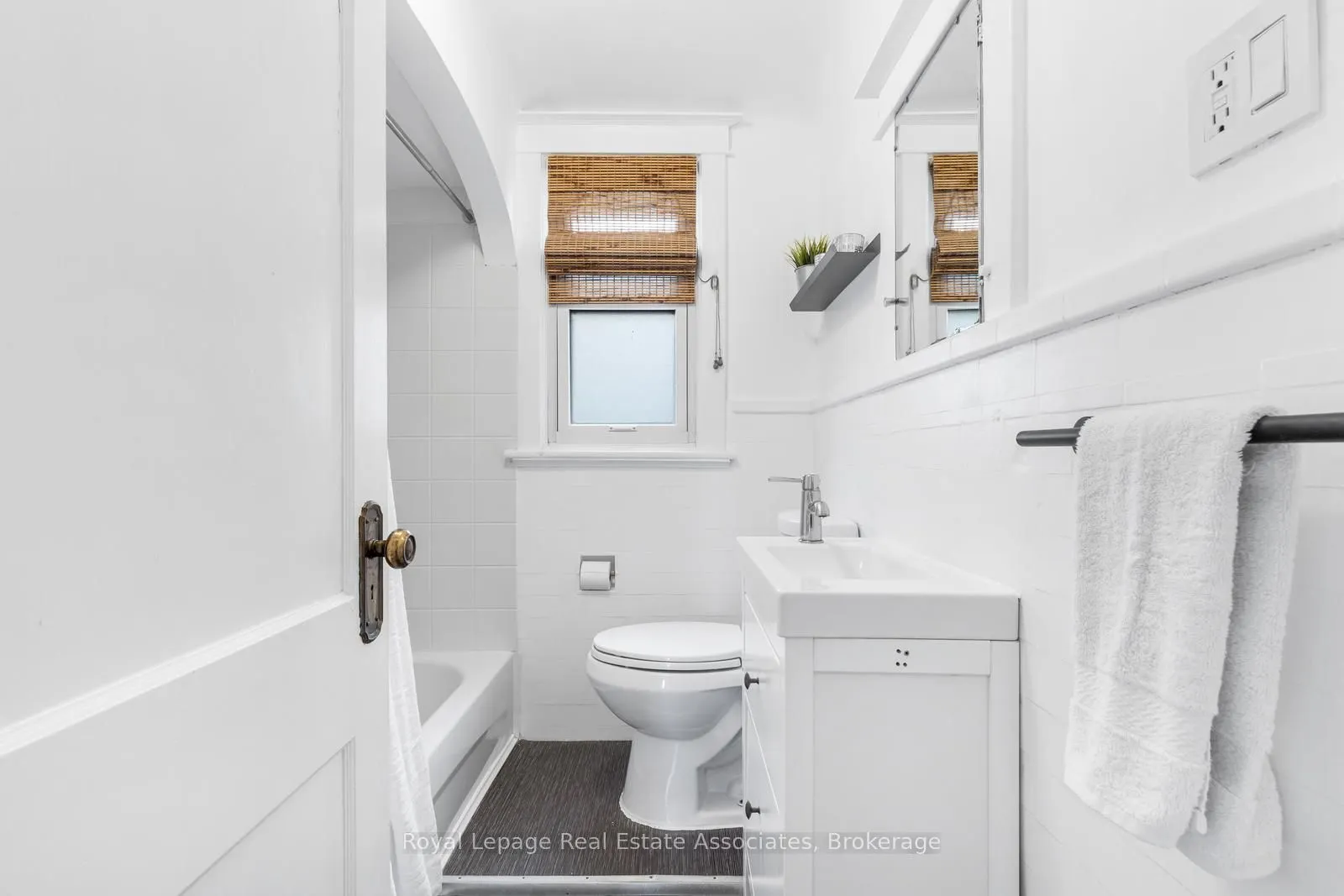 263 Houghton Avenue S