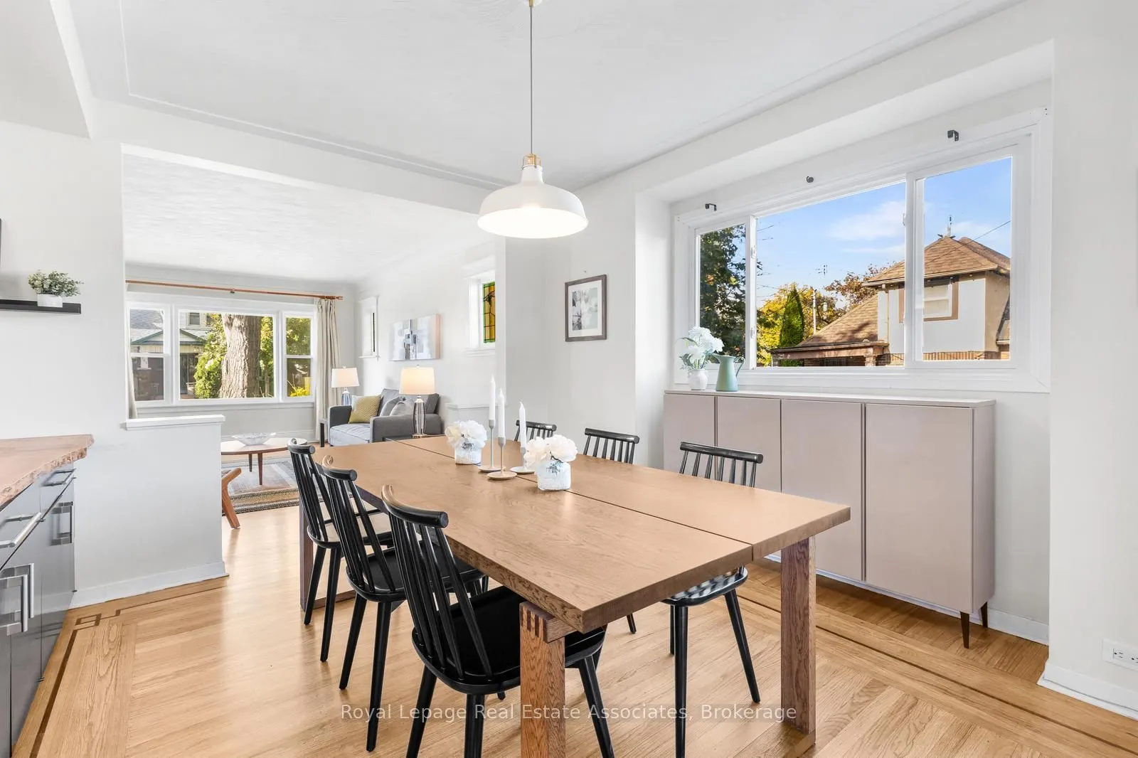 263 Houghton Avenue S