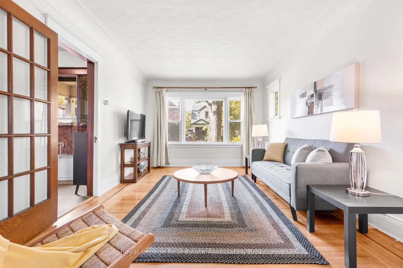 263 Houghton Avenue S