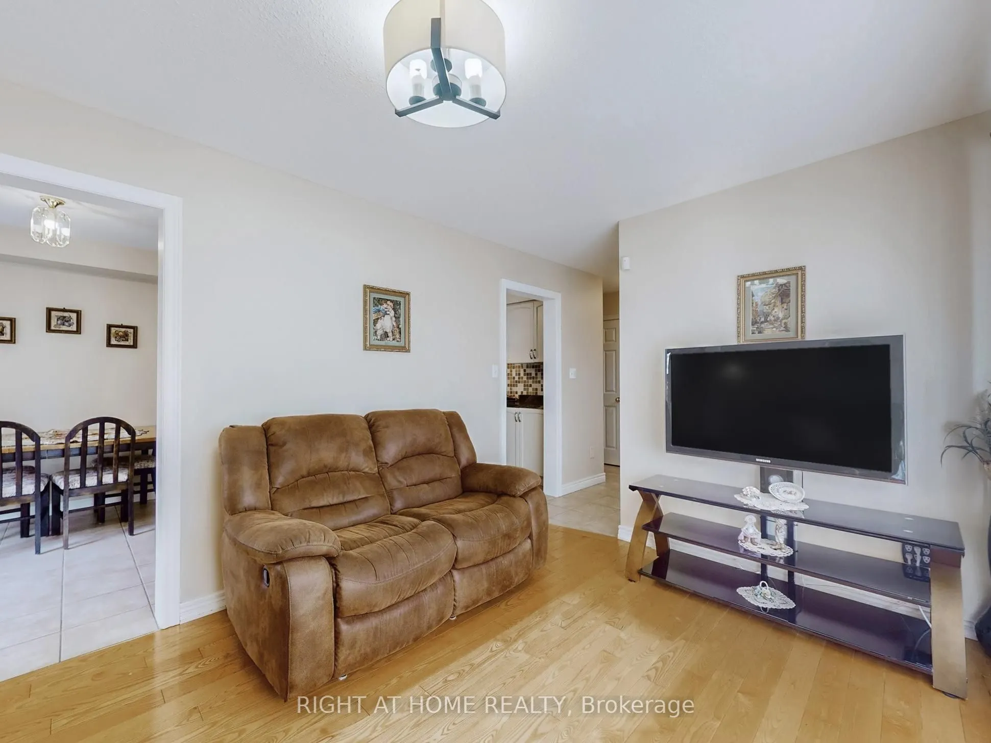 124 Peachwood Crescent