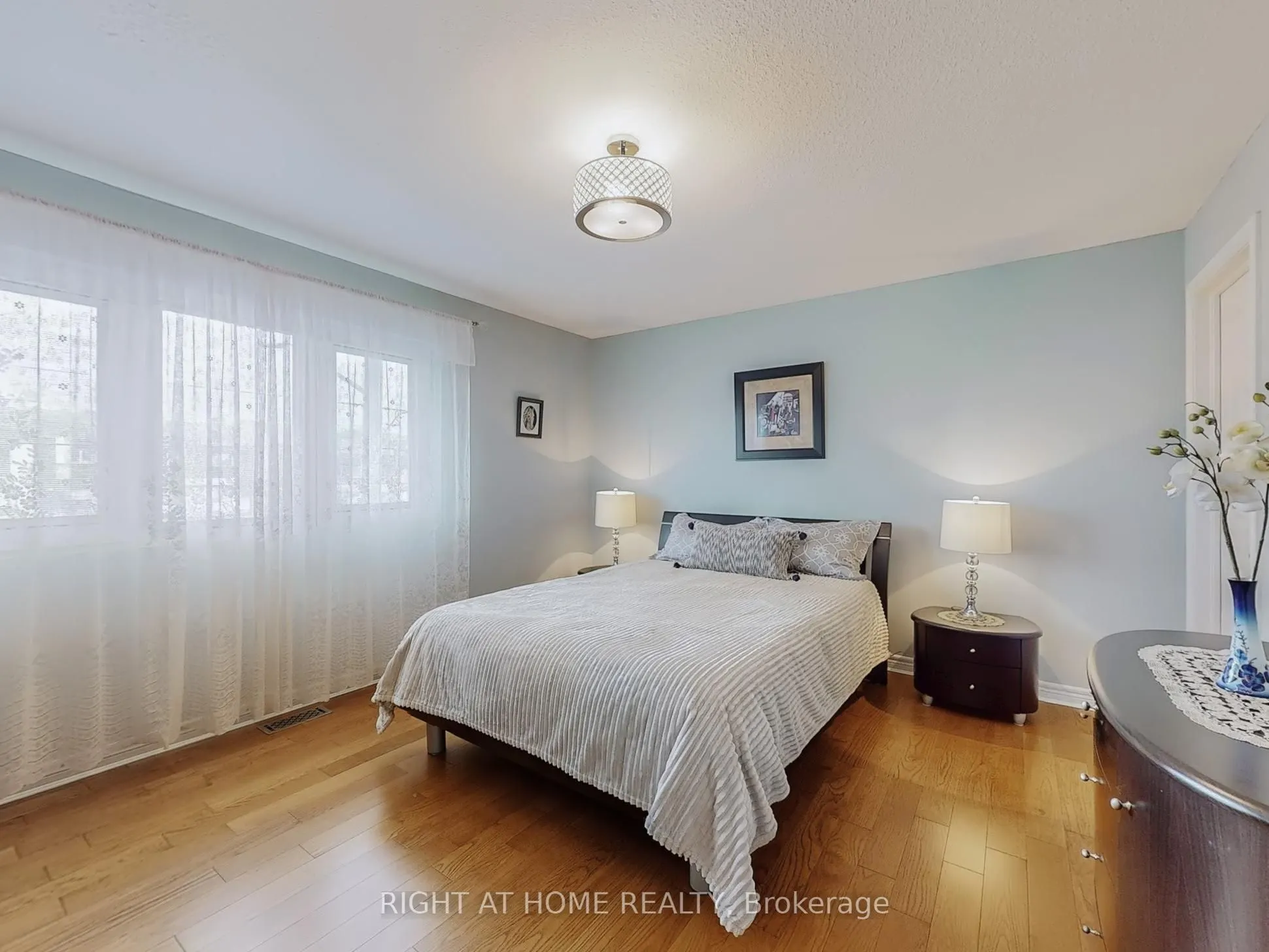 124 Peachwood Crescent