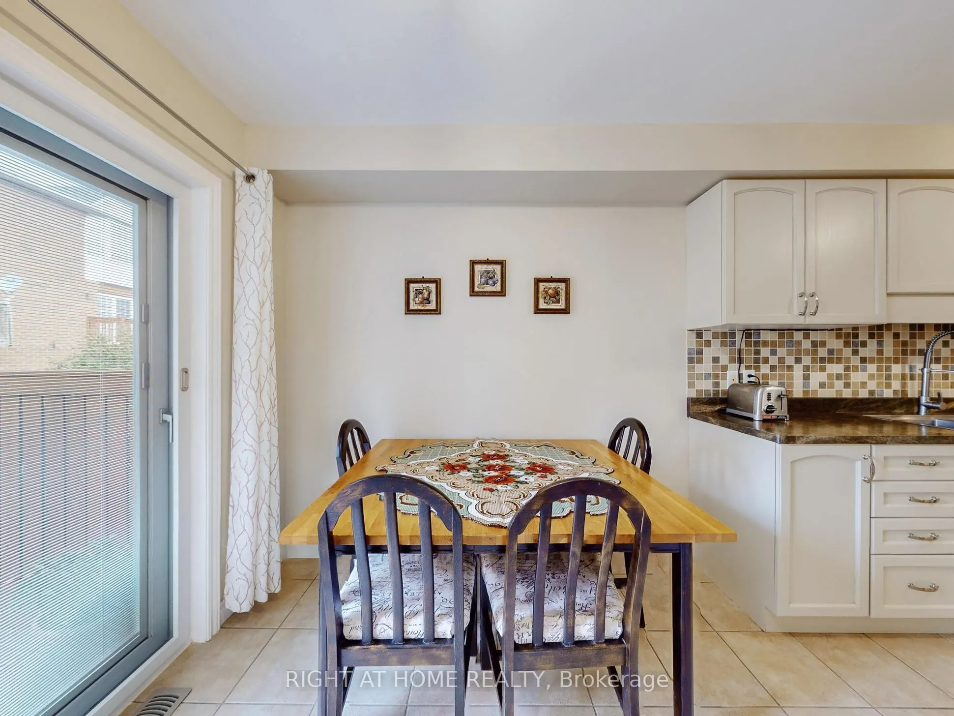 124 Peachwood Crescent