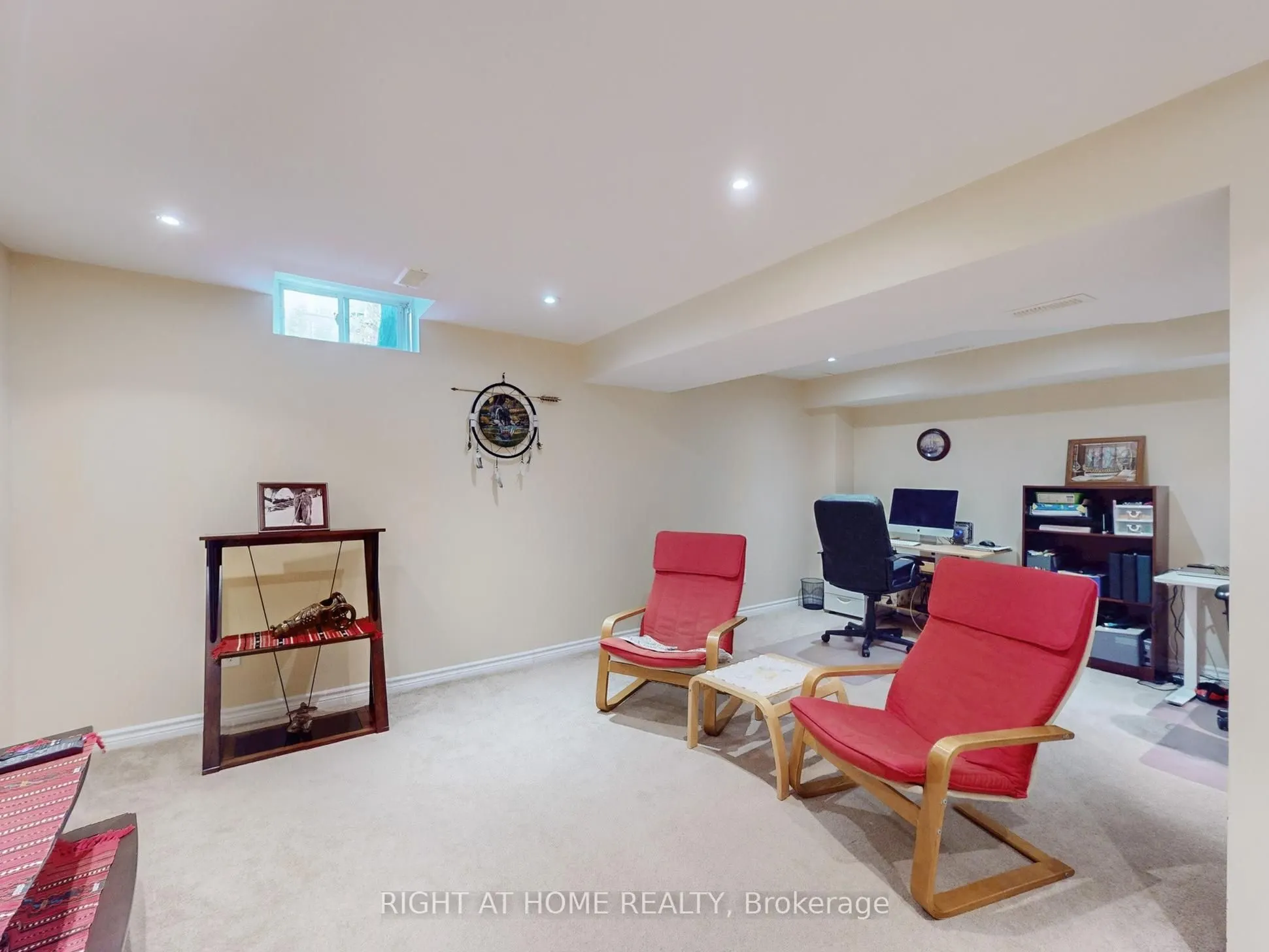 124 Peachwood Crescent