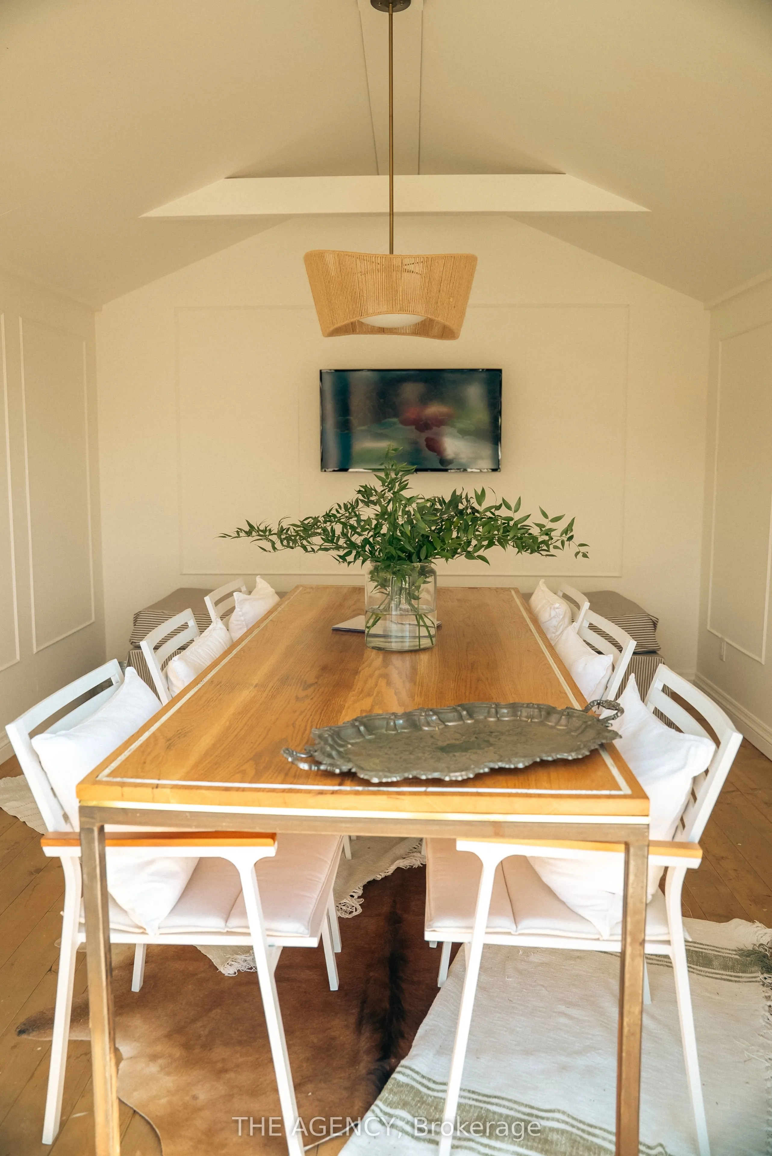 349 Wellington Main Street