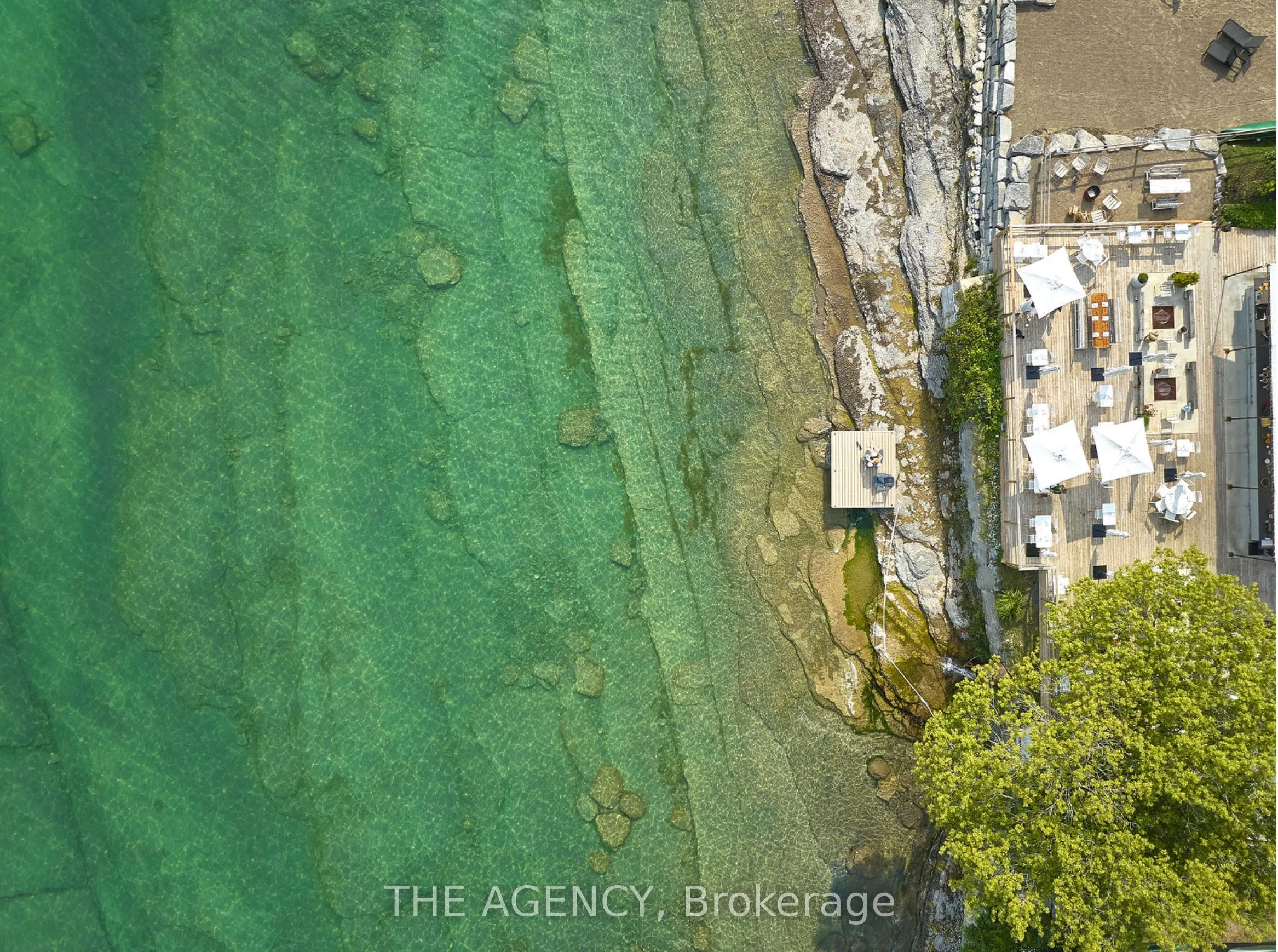 349 Wellington Main Street