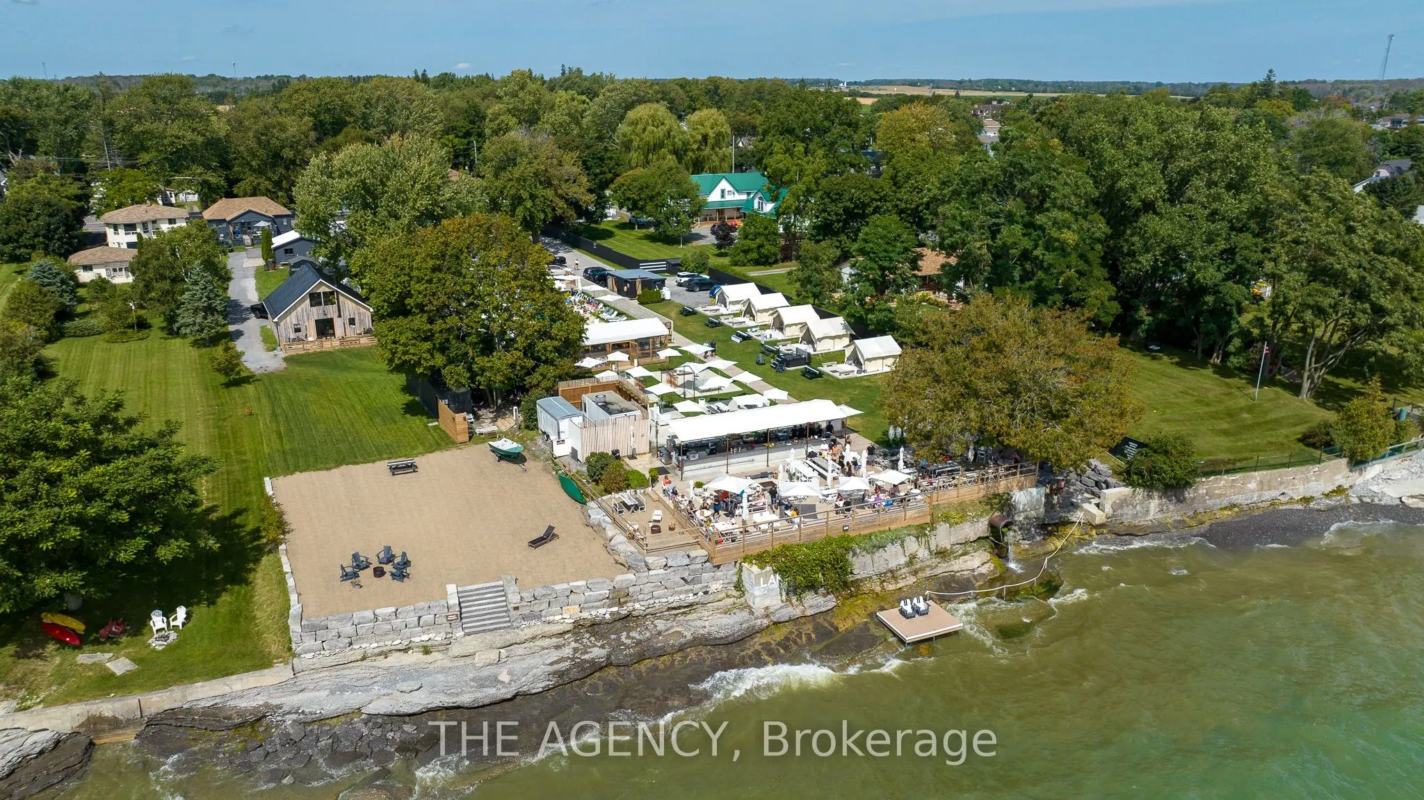 349 Wellington Main Street