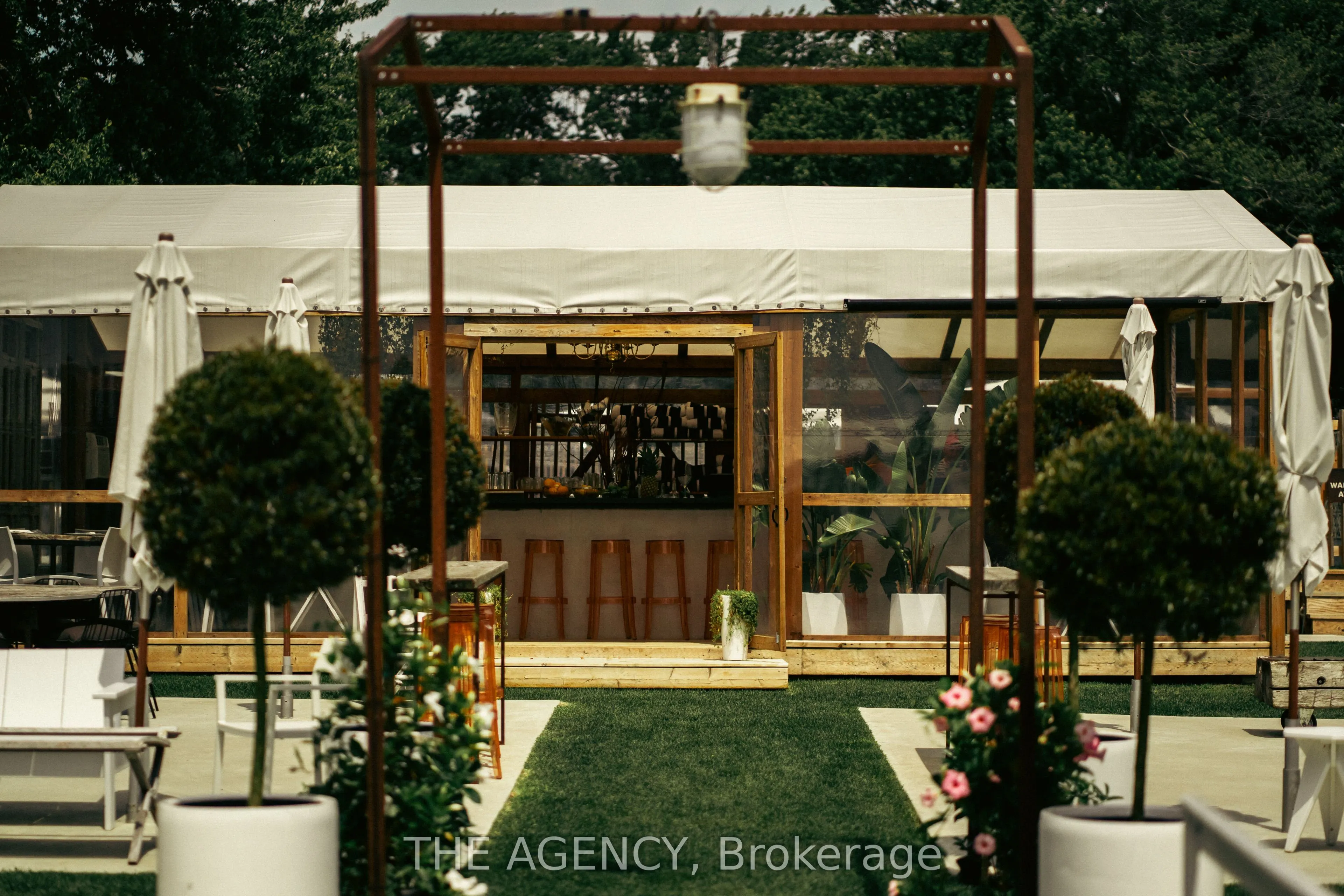 349 Wellington Main Street