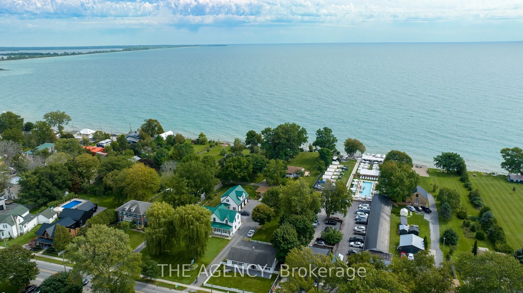 349 Wellington Main Street