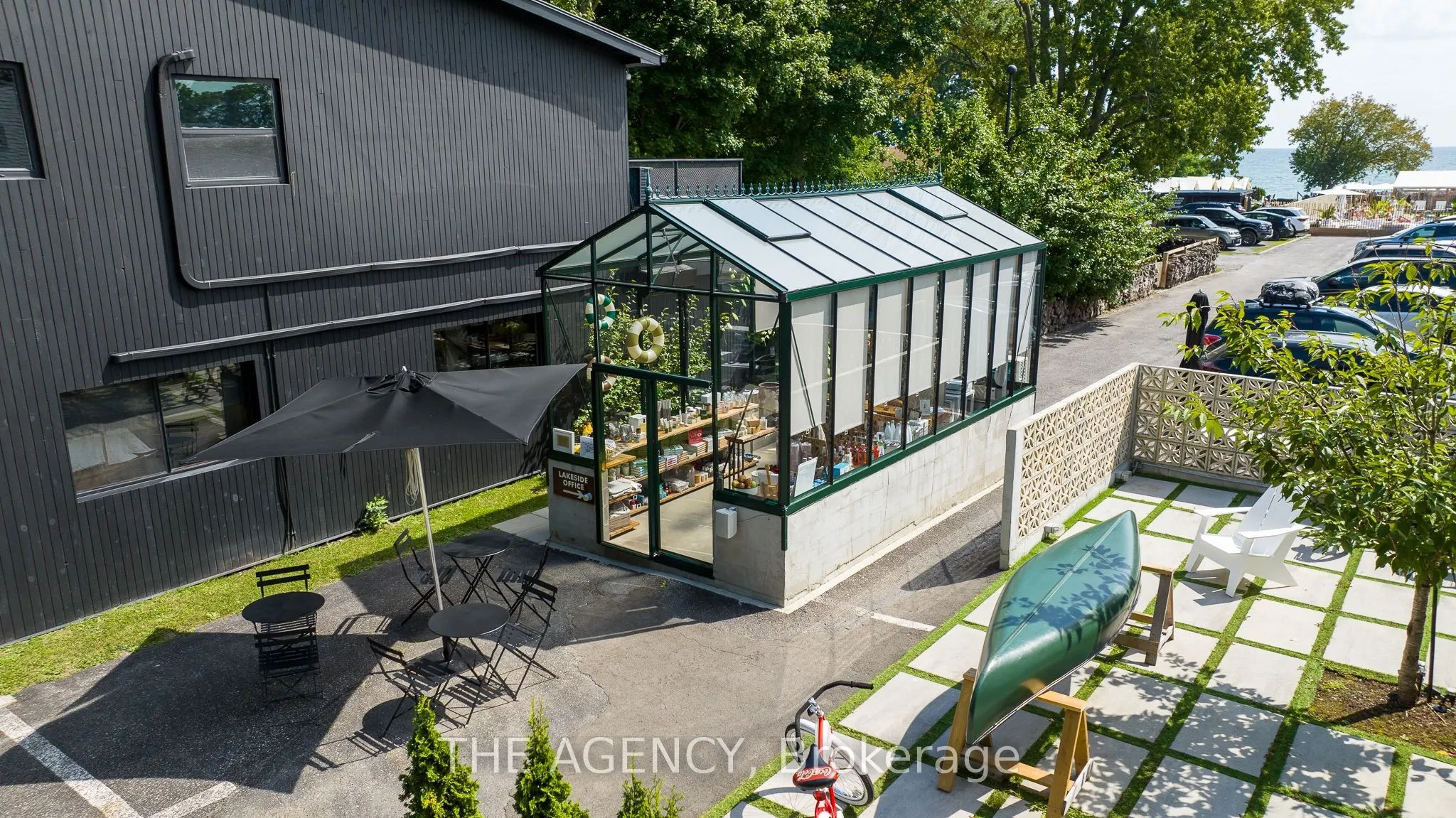 349 Wellington Main Street