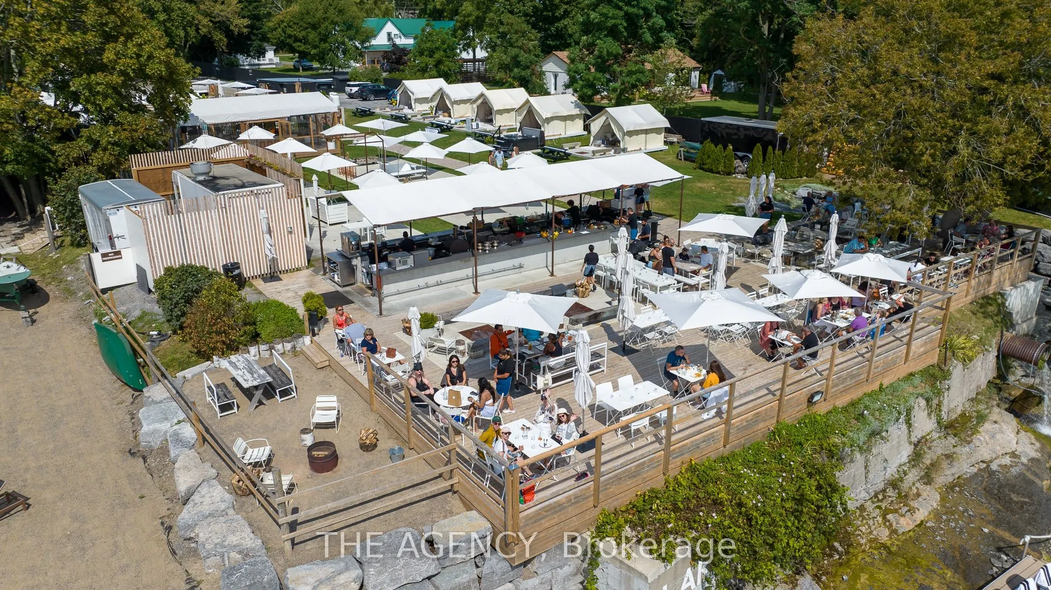 349 Wellington Main Street