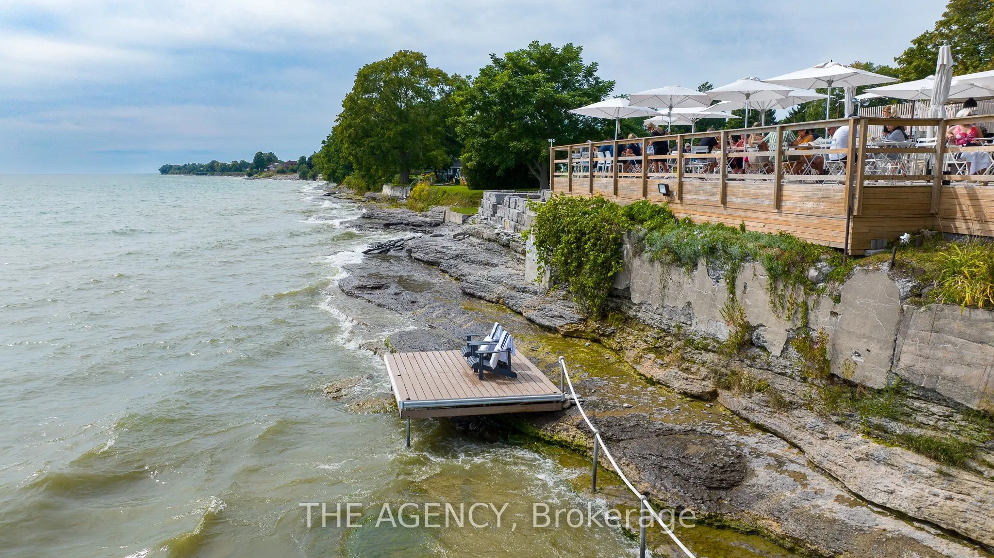 349 Wellington Main Street