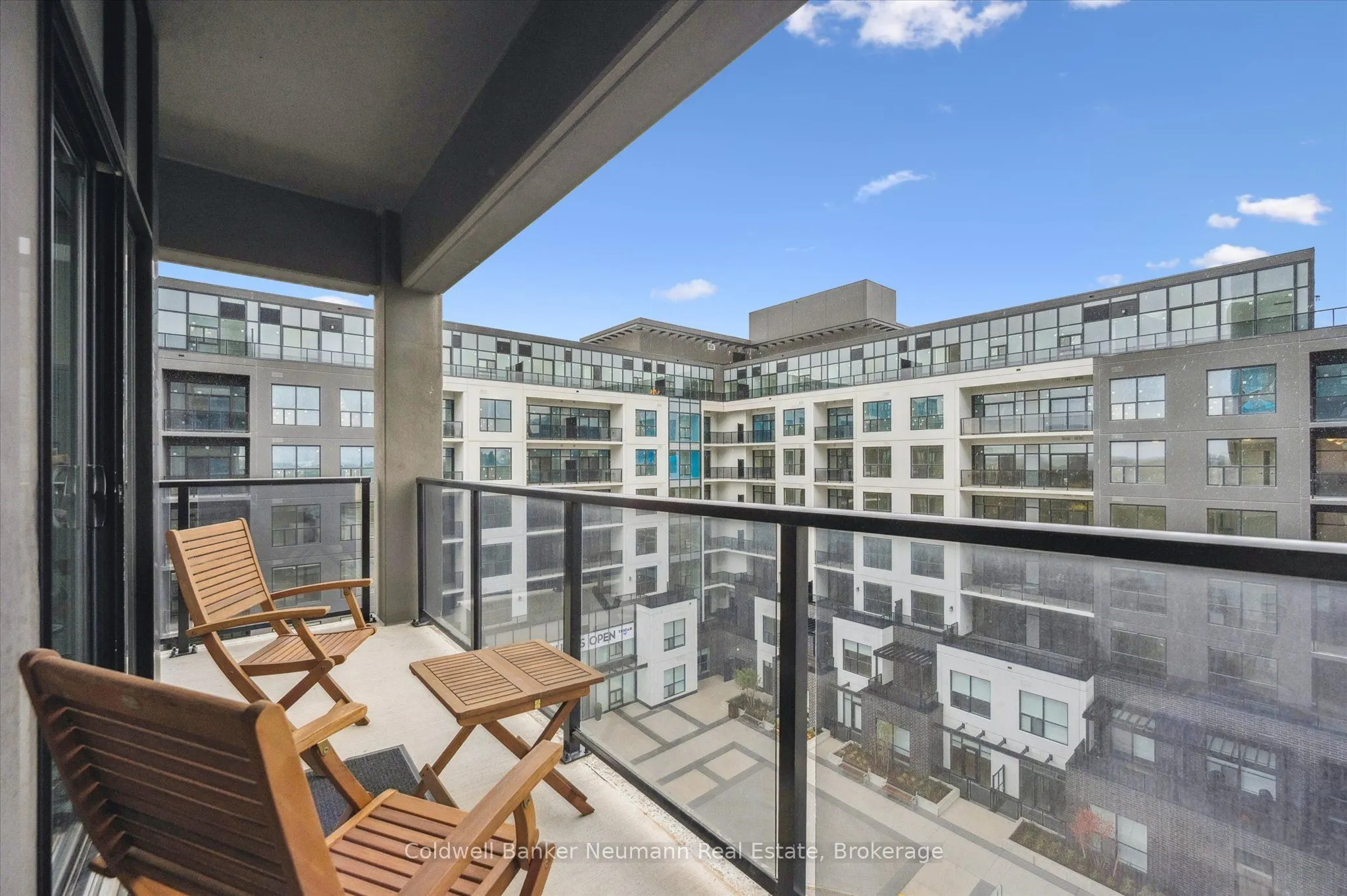 1880 Gordon Street S, #612